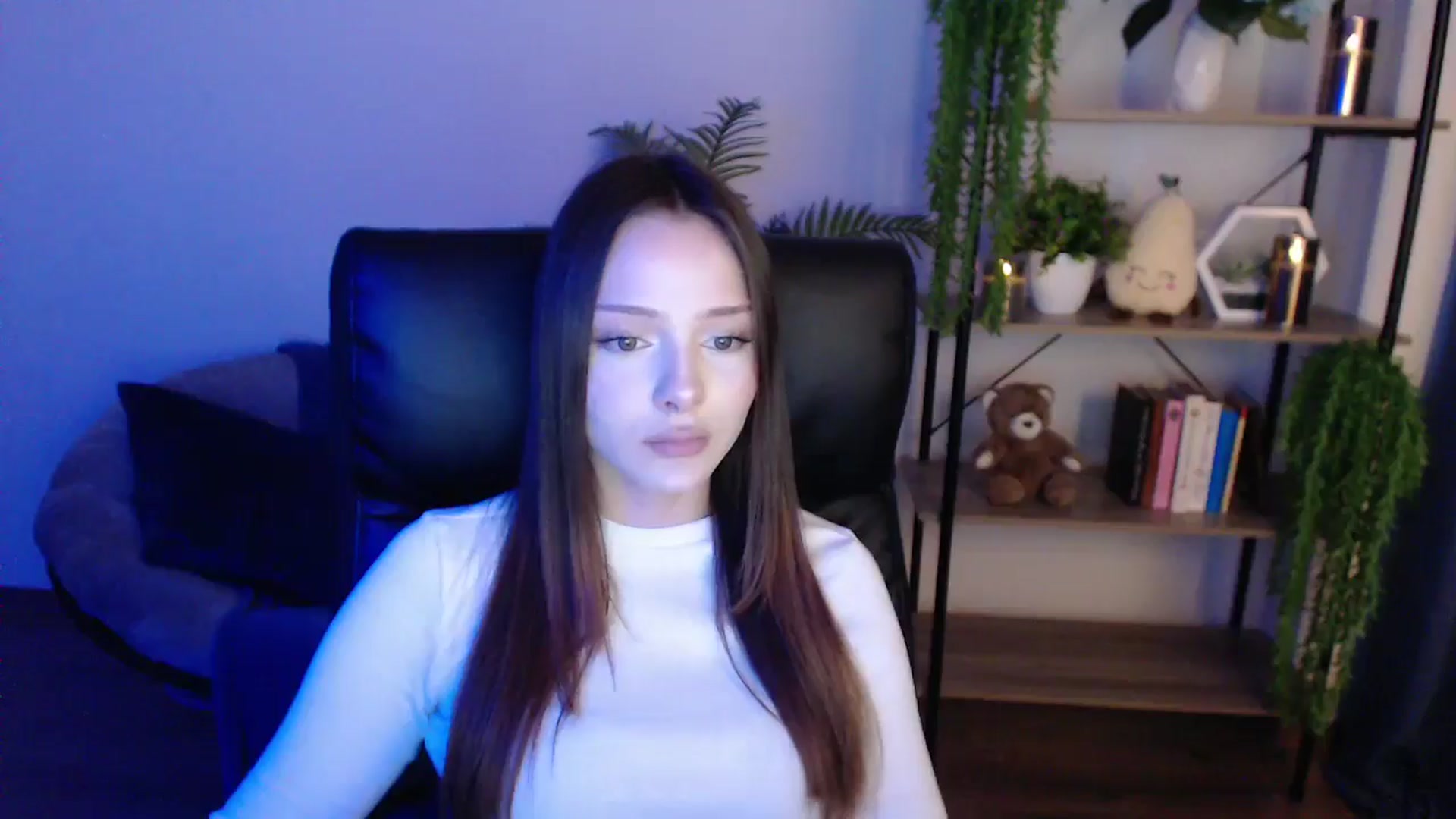 Gallery image thumbnail from KateManelli's myfreecams stream on, 02/08/2025, 14:13 image 10 of 20