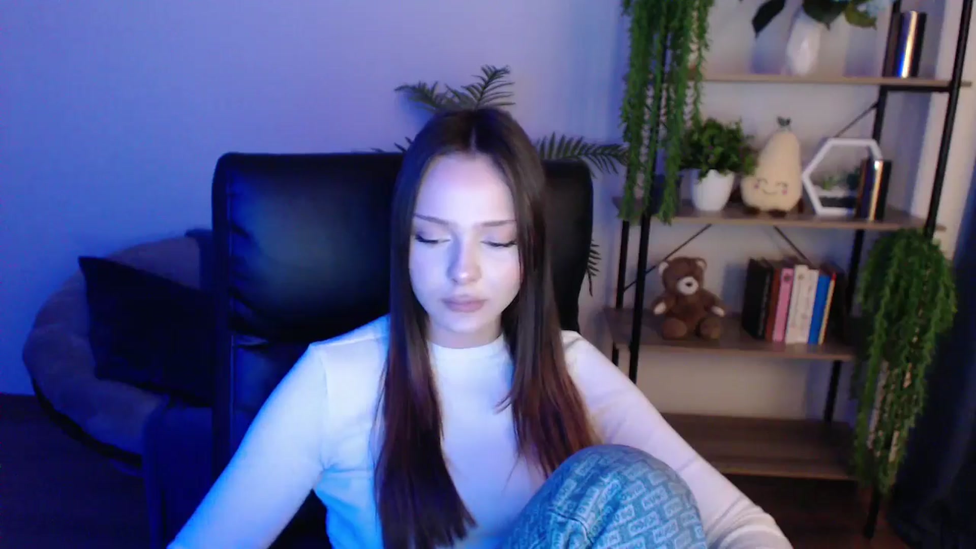 Gallery image thumbnail from KateManelli's myfreecams stream on, 02/08/2025, 14:13 image 17 of 20