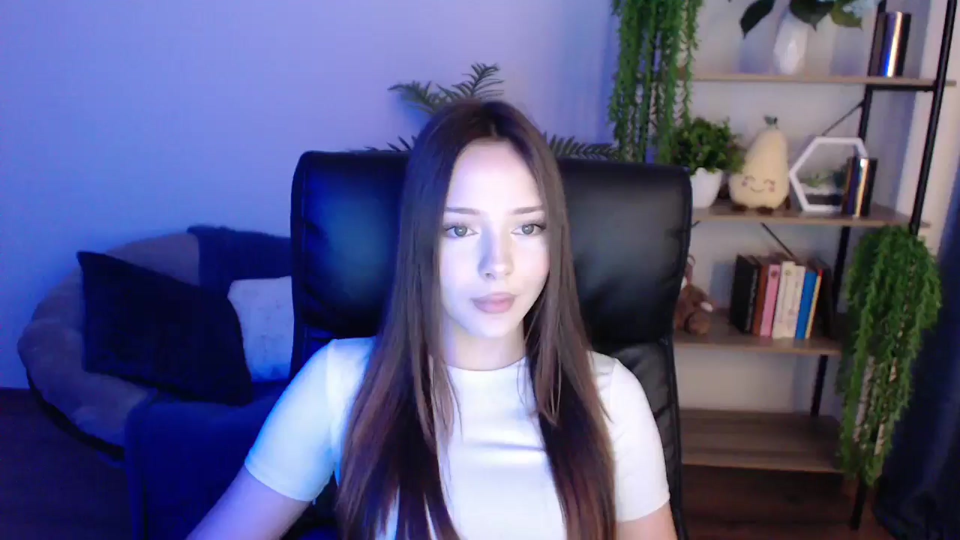 Gallery image thumbnail from KateManelli's myfreecams stream on, 02/10/2025, 09:50 image 7 of 20