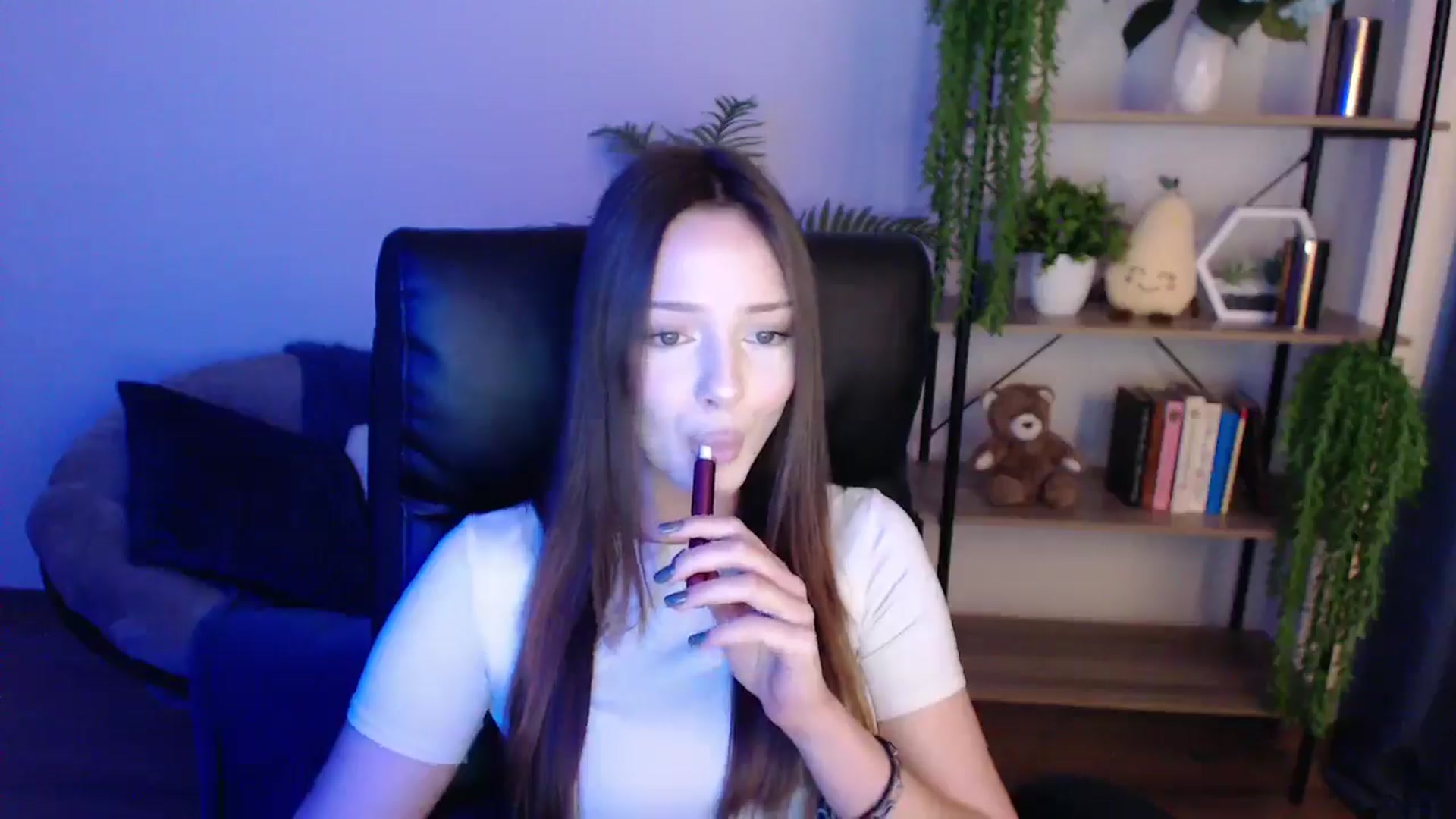Gallery image thumbnail from KateManelli's myfreecams stream on, 02/10/2025, 09:50 image 16 of 20