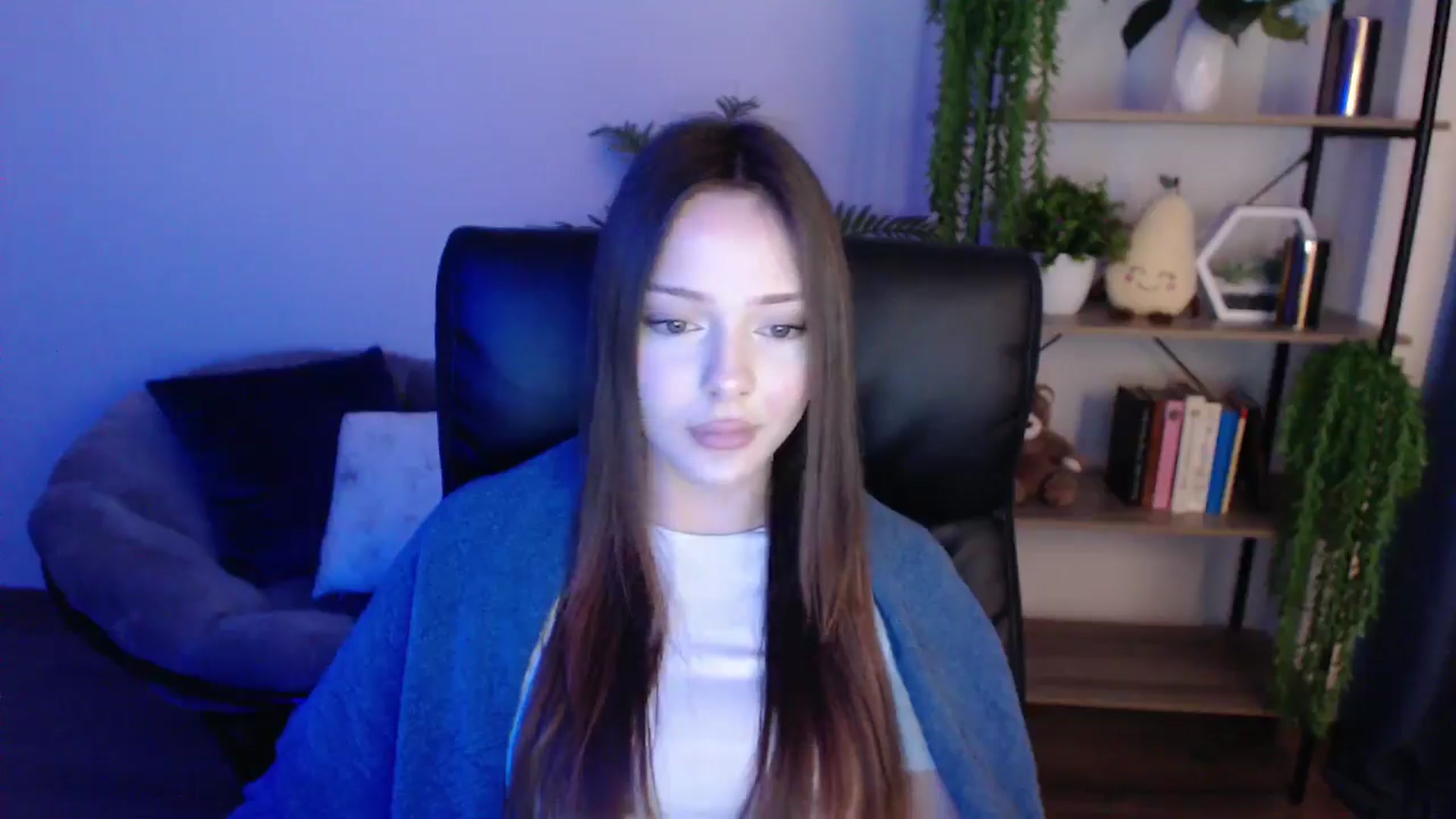 Gallery image thumbnail from KateManelli's myfreecams stream on, 02/10/2025, 11:21 image 19 of 20
