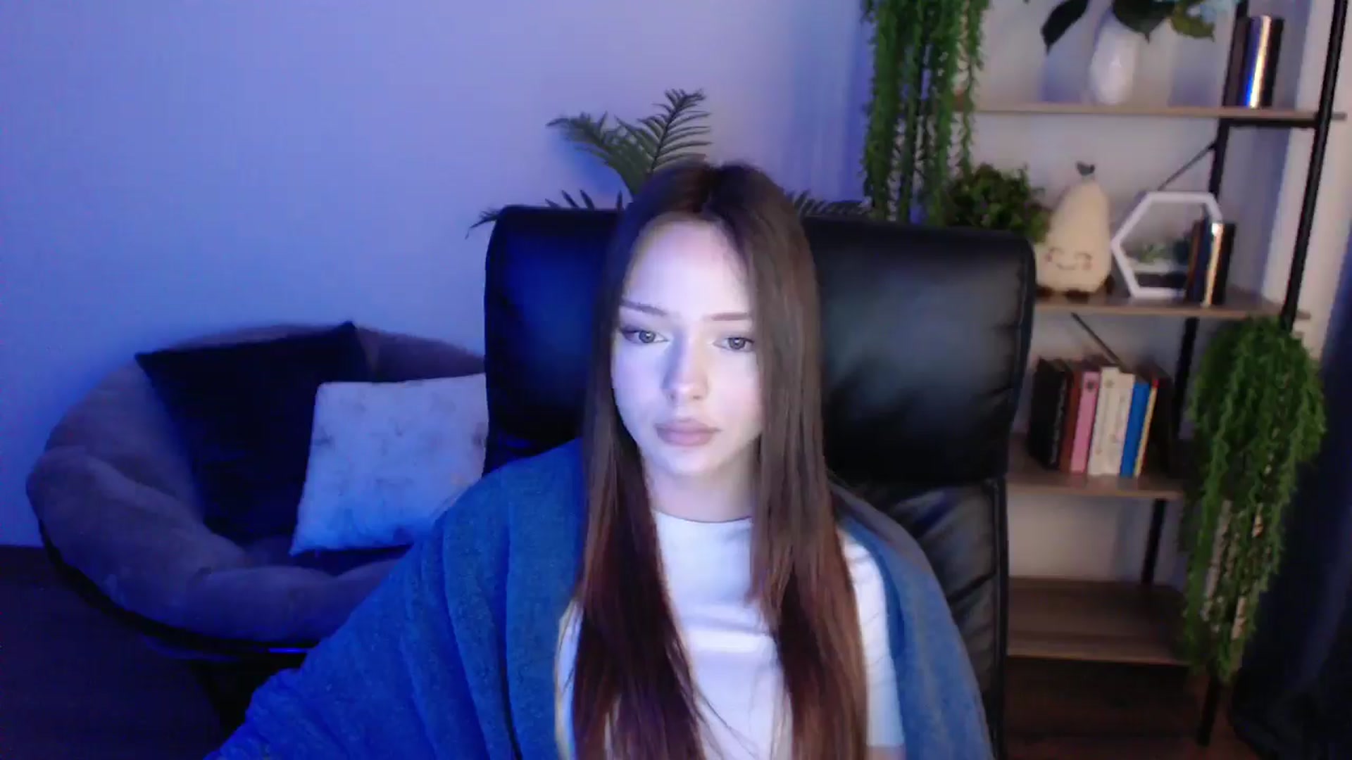 Gallery image thumbnail from KateManelli's myfreecams stream on, 02/10/2025, 11:21 image 6 of 20
