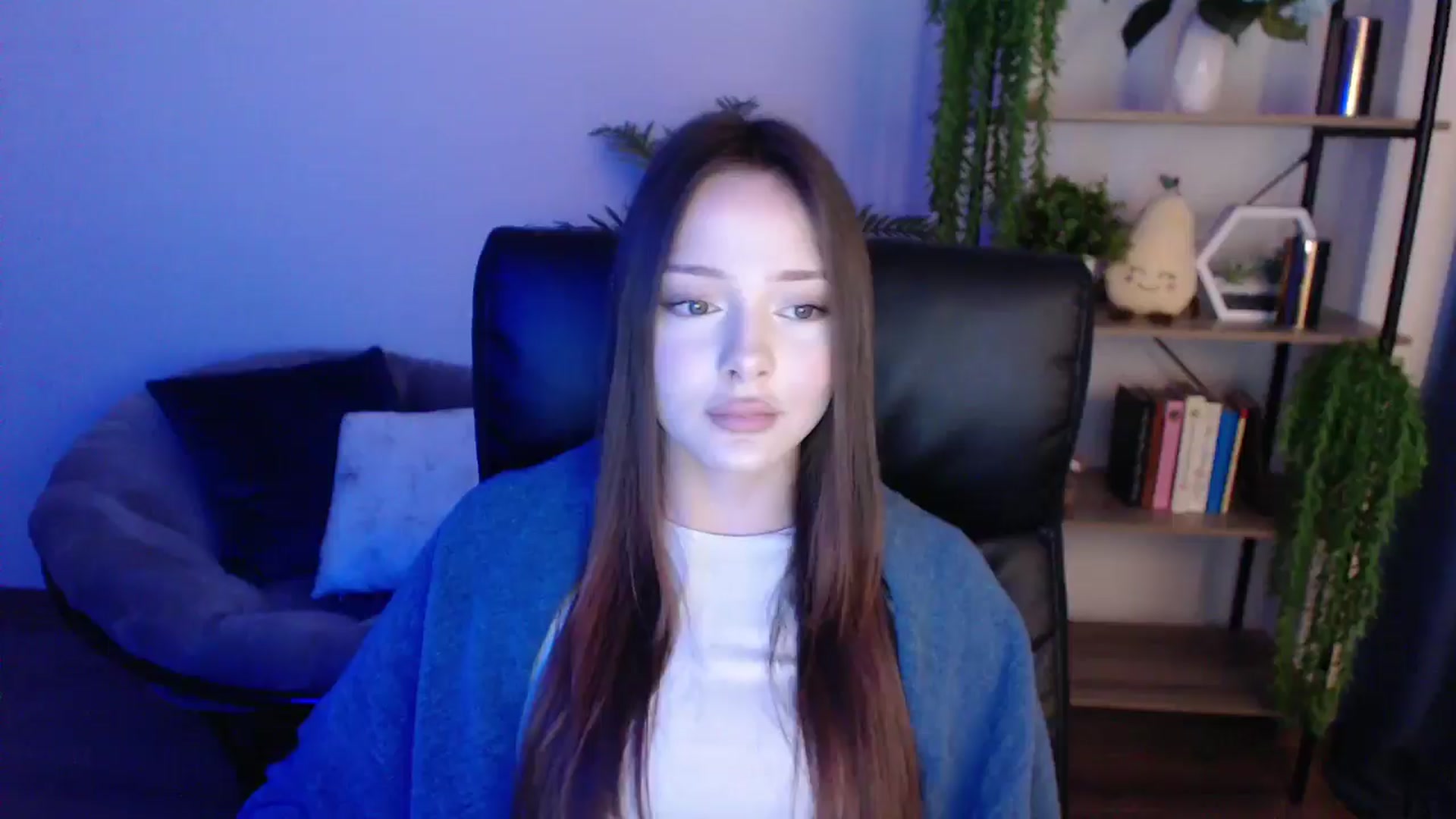 Gallery image thumbnail from KateManelli's myfreecams stream on, 02/10/2025, 11:21 image 17 of 20
