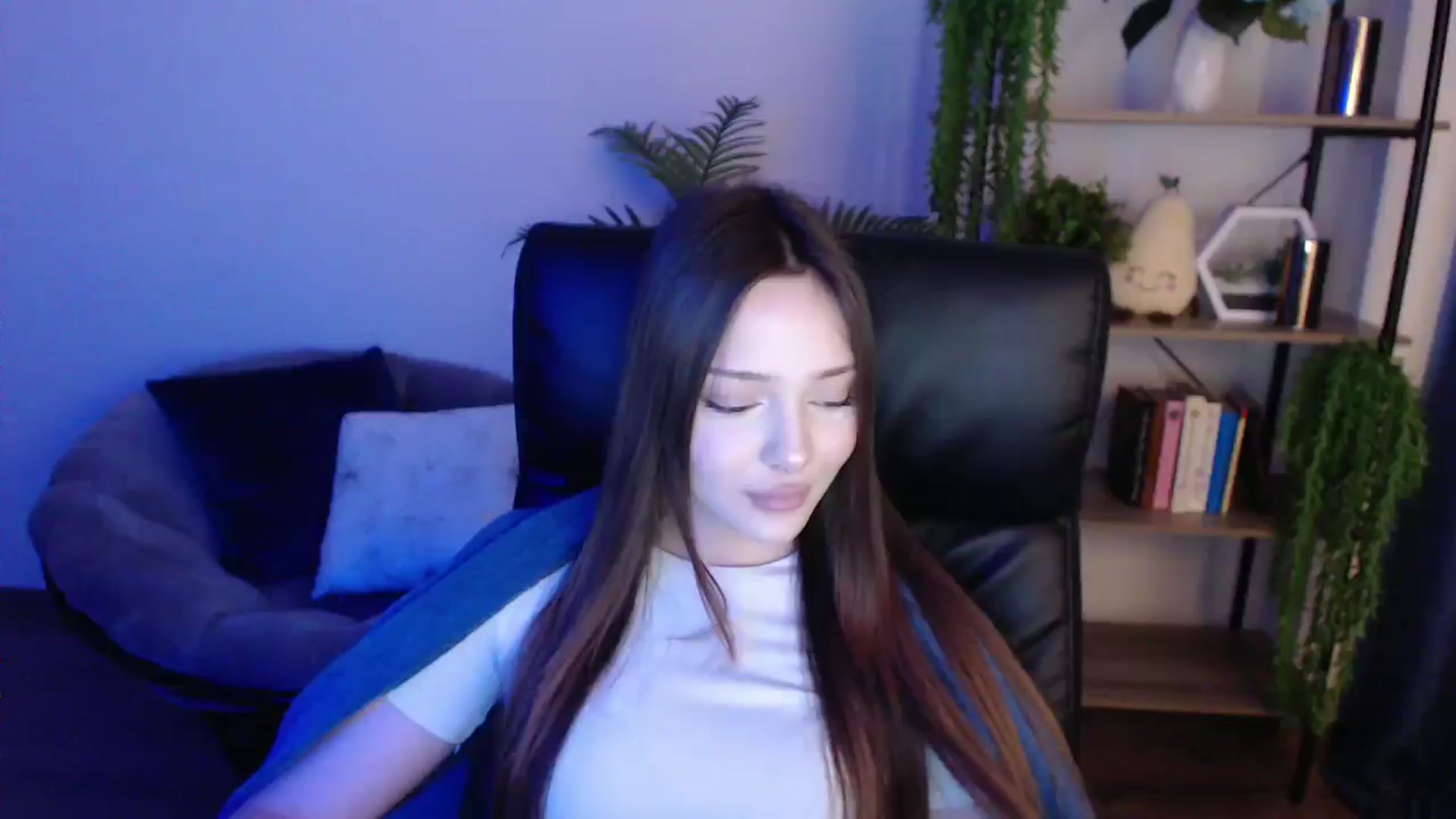 Gallery image thumbnail from KateManelli's myfreecams stream on, 02/10/2025, 11:21 image 13 of 20