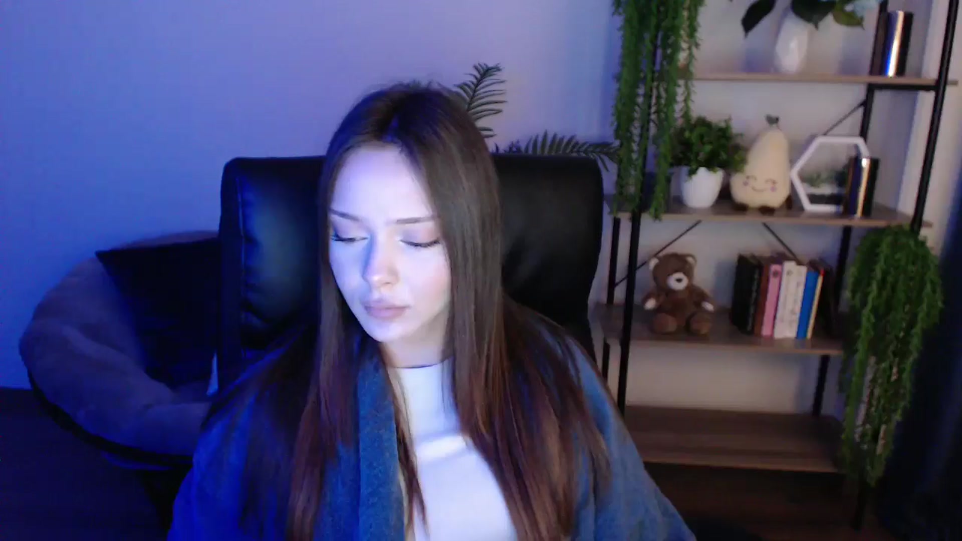 Gallery image thumbnail from KateManelli's myfreecams stream on, 02/10/2025, 14:20 image 8 of 20
