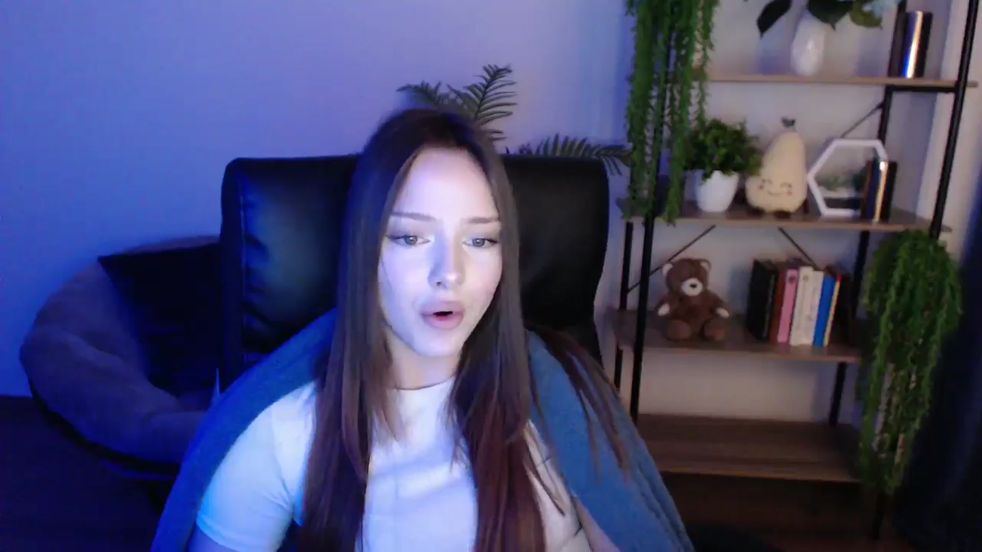 Gallery image thumbnail from KateManelli's myfreecams stream on, 02/10/2025, 14:20 image 5 of 20