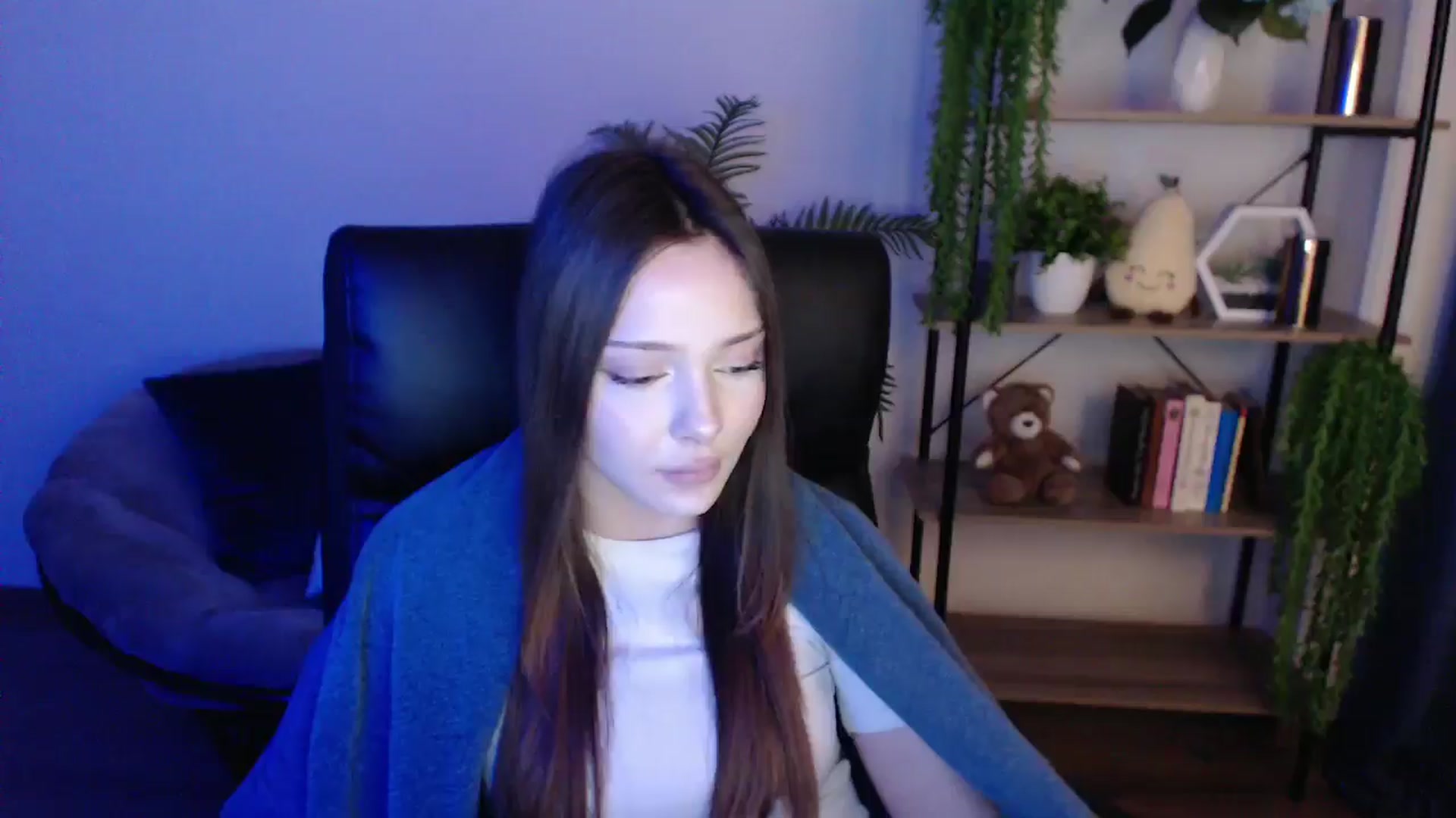 Gallery image thumbnail from KateManelli's myfreecams stream on, 02/10/2025, 14:20 image 19 of 20