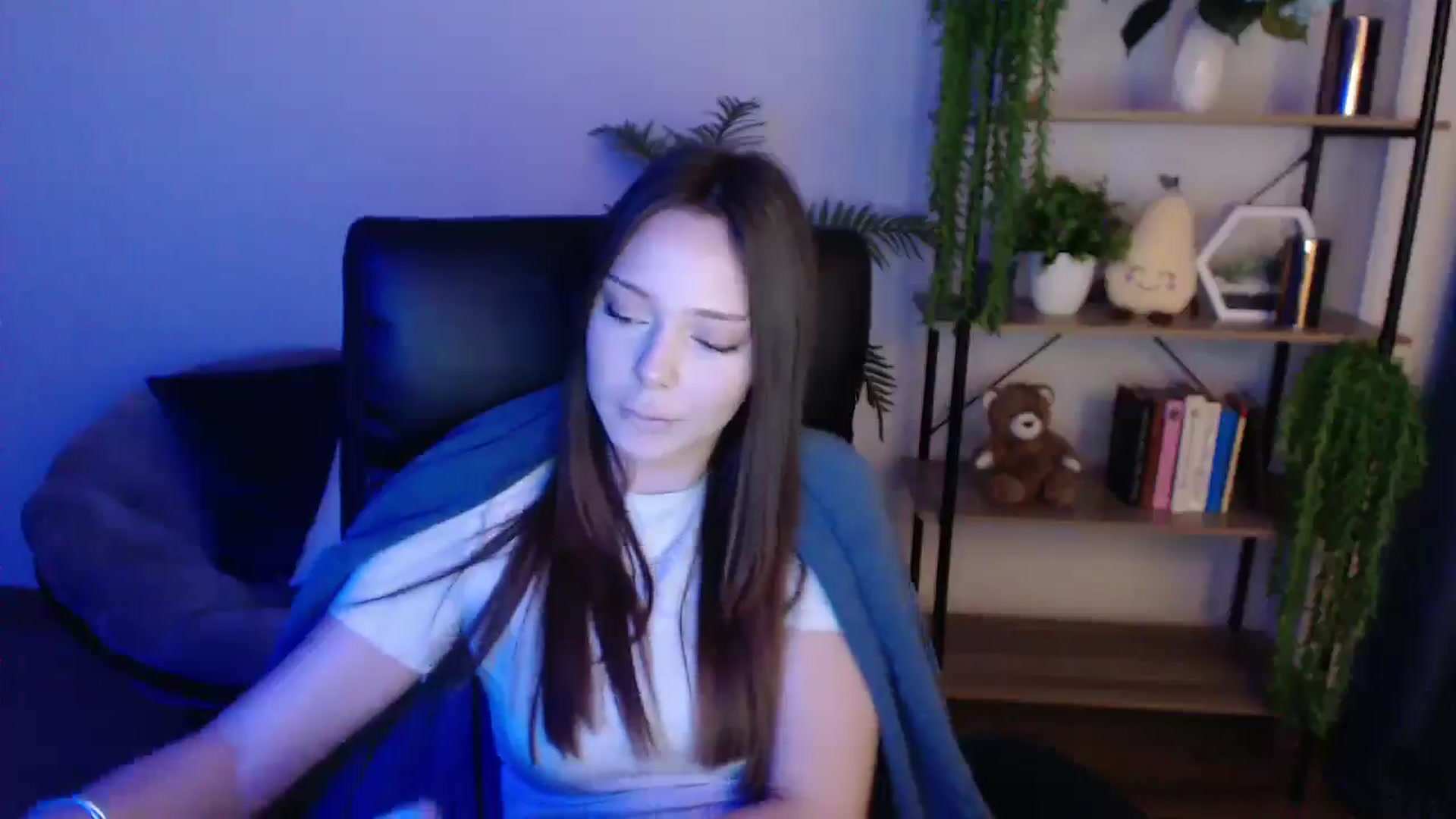 Gallery image thumbnail from KateManelli's myfreecams stream on, 02/10/2025, 14:56 image 4 of 20