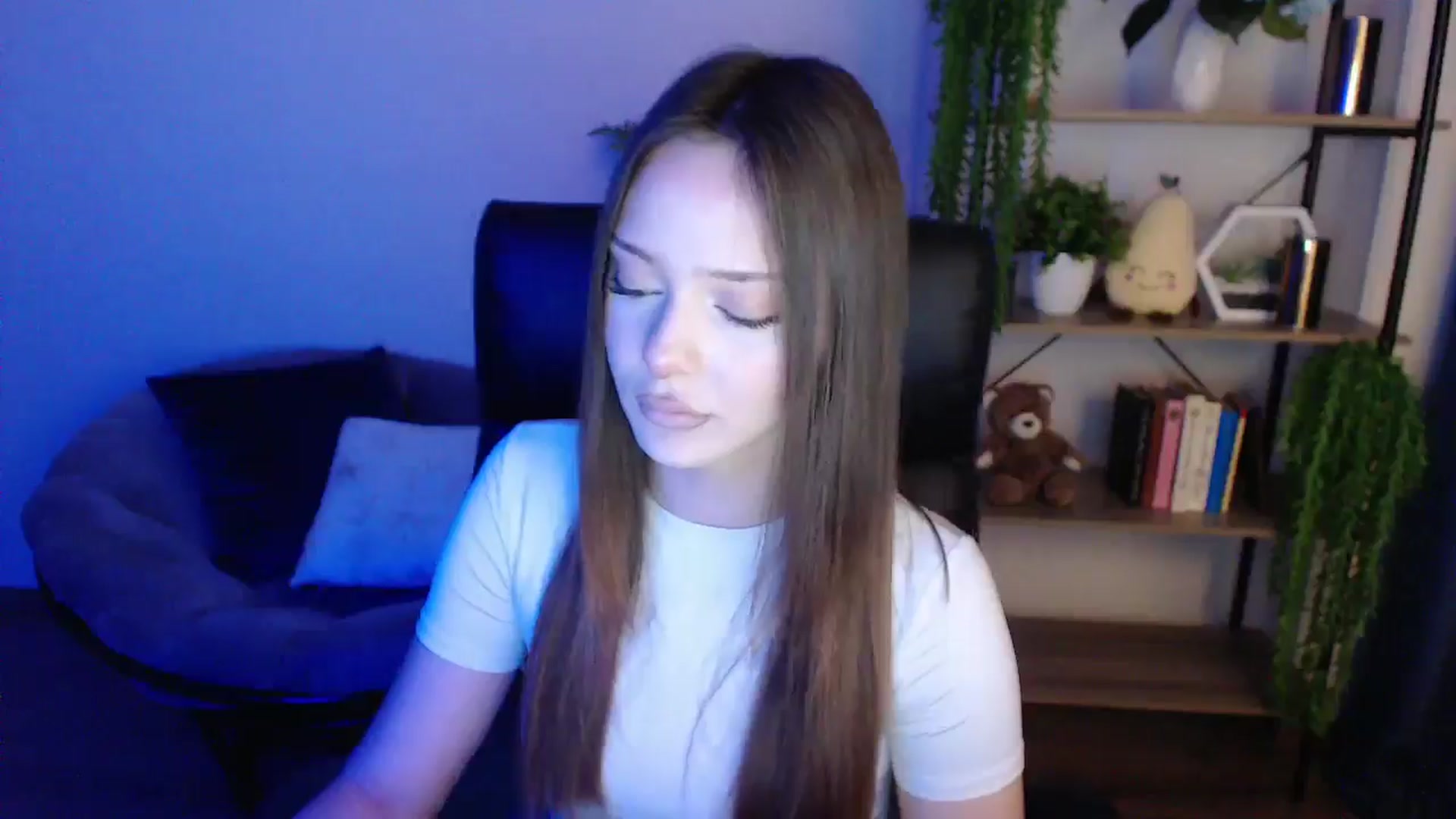 Gallery image thumbnail from KateManelli's myfreecams stream on, 02/10/2025, 14:56 image 19 of 20