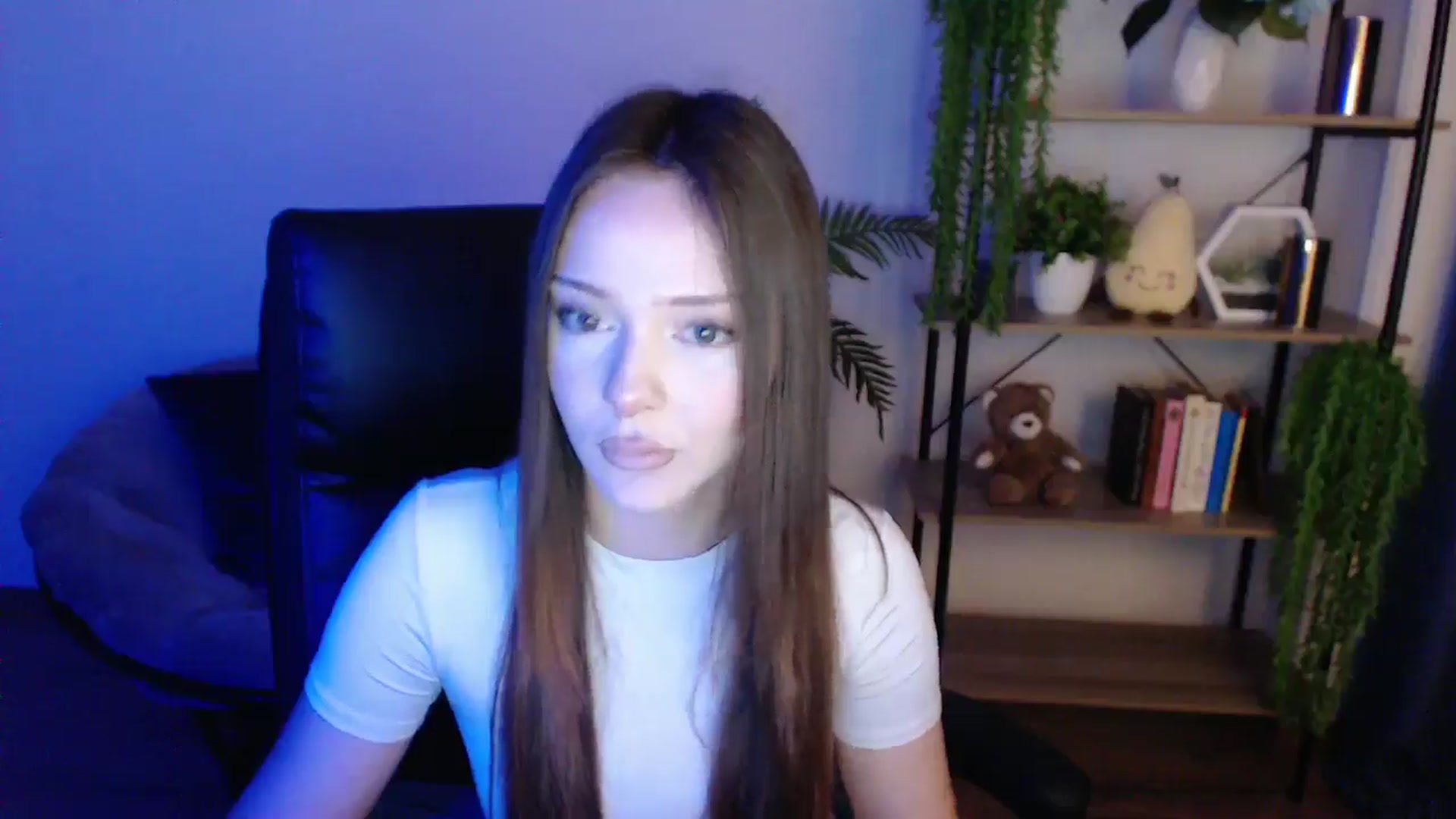 Gallery image thumbnail from KateManelli's myfreecams stream on, 02/10/2025, 14:56 image 14 of 20