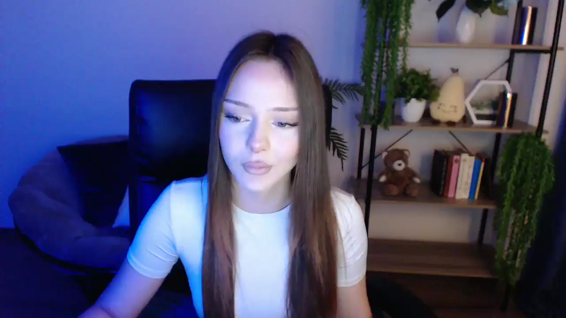 Gallery image thumbnail from KateManelli's myfreecams stream on, 02/10/2025, 14:56 image 11 of 20
