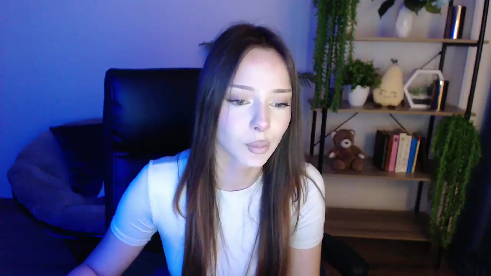 Gallery image thumbnail from KateManelli's myfreecams stream on, 02/10/2025, 14:56 image 8 of 20