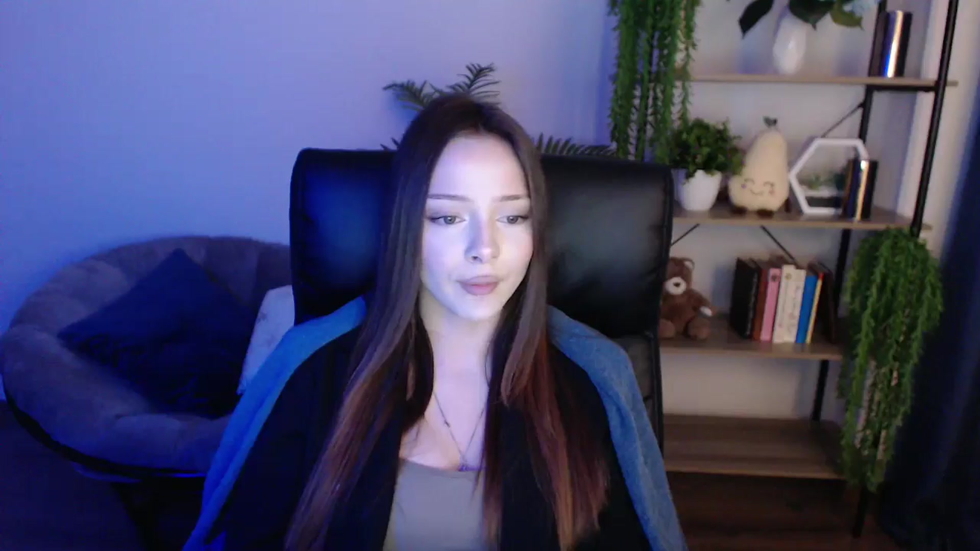 Gallery image thumbnail from KateManelli's myfreecams stream on, 02/11/2025, 11:41 image 5 of 20