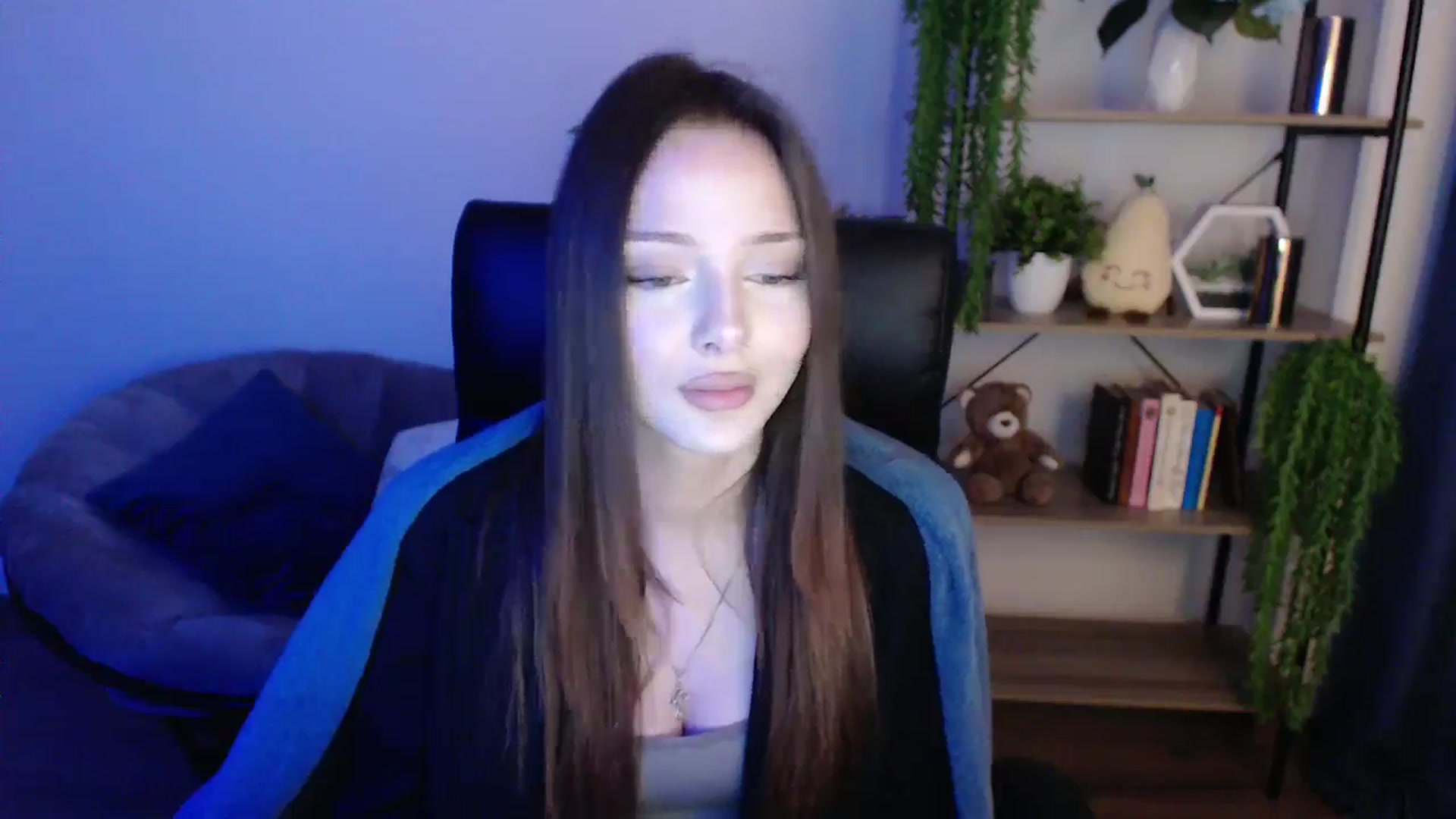 Gallery image thumbnail from KateManelli's myfreecams stream on, 02/11/2025, 11:41 image 12 of 20