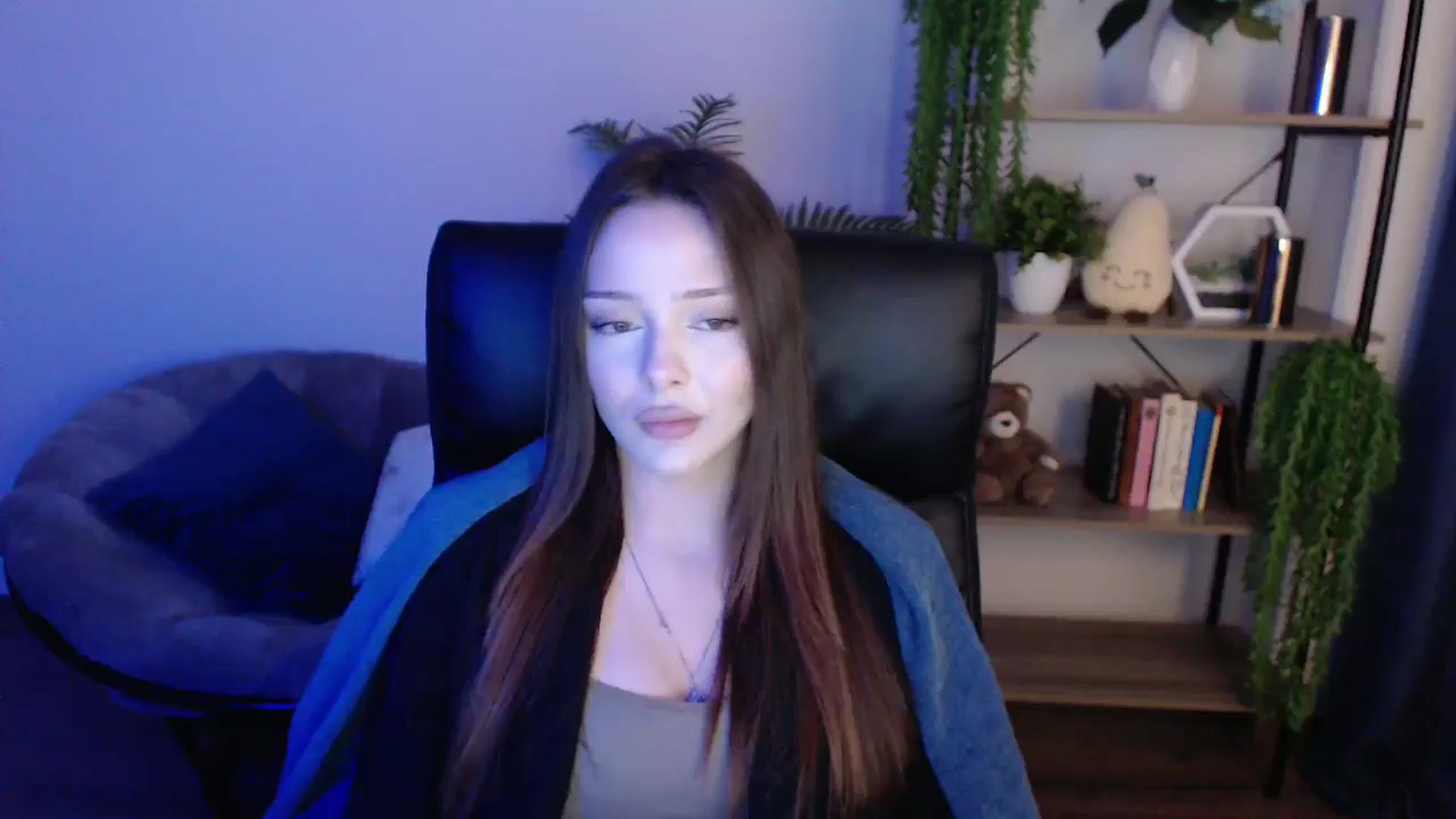 Gallery image thumbnail from KateManelli's myfreecams stream on, 02/11/2025, 11:41 image 2 of 20