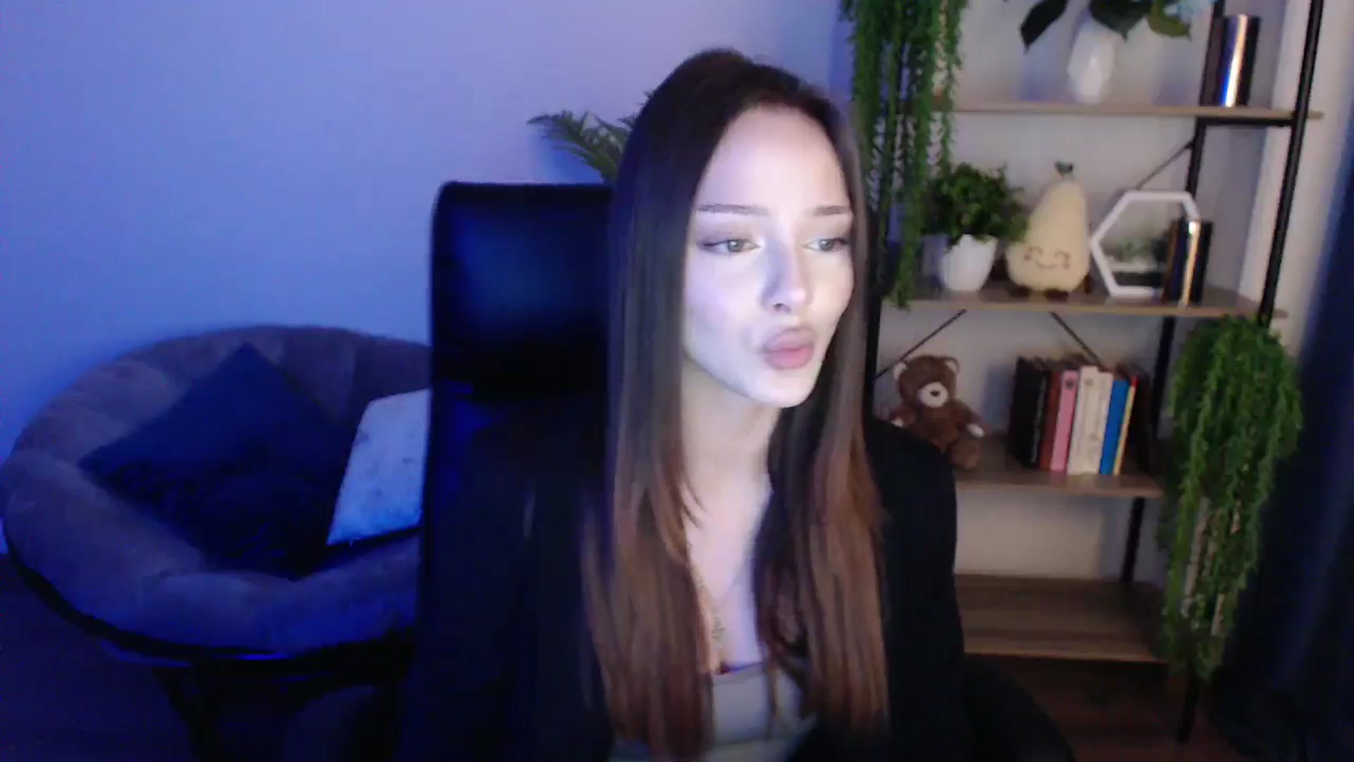 Gallery image thumbnail from KateManelli's myfreecams stream on, 02/11/2025, 12:53 image 3 of 20