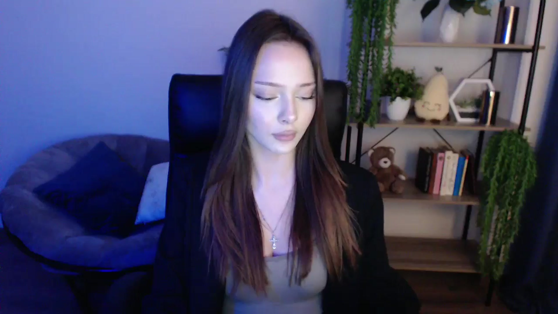 Gallery image thumbnail from KateManelli's myfreecams stream on, 02/11/2025, 12:53 image 12 of 20