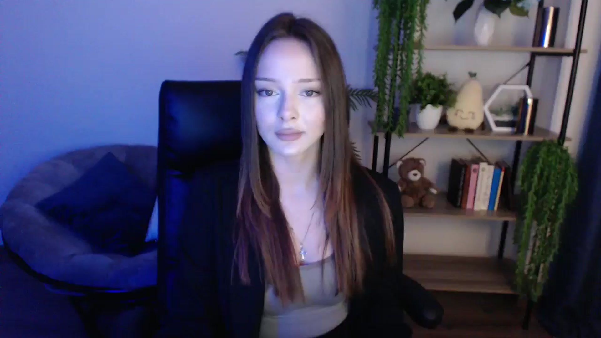 Gallery image thumbnail from KateManelli's myfreecams stream on, 02/11/2025, 12:53 image 17 of 20