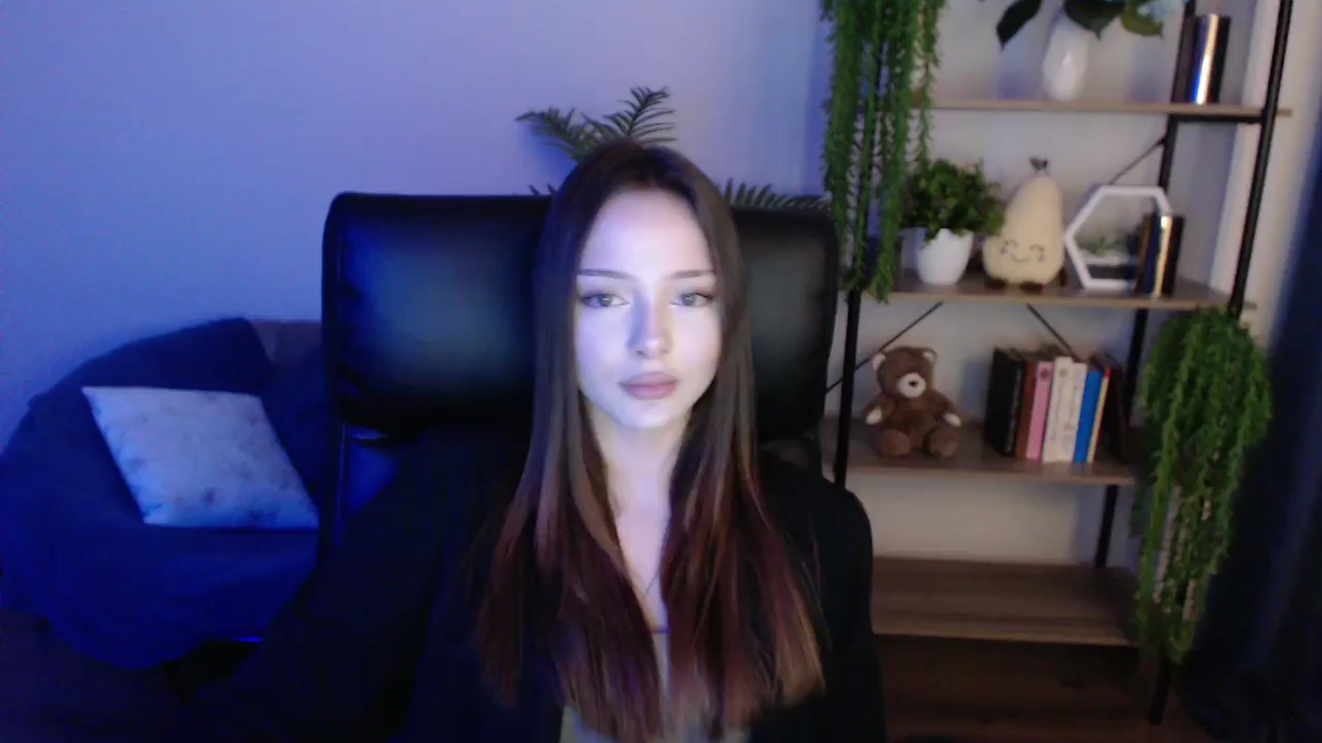Gallery image thumbnail from KateManelli's myfreecams stream on, 02/11/2025, 13:55 image 10 of 20