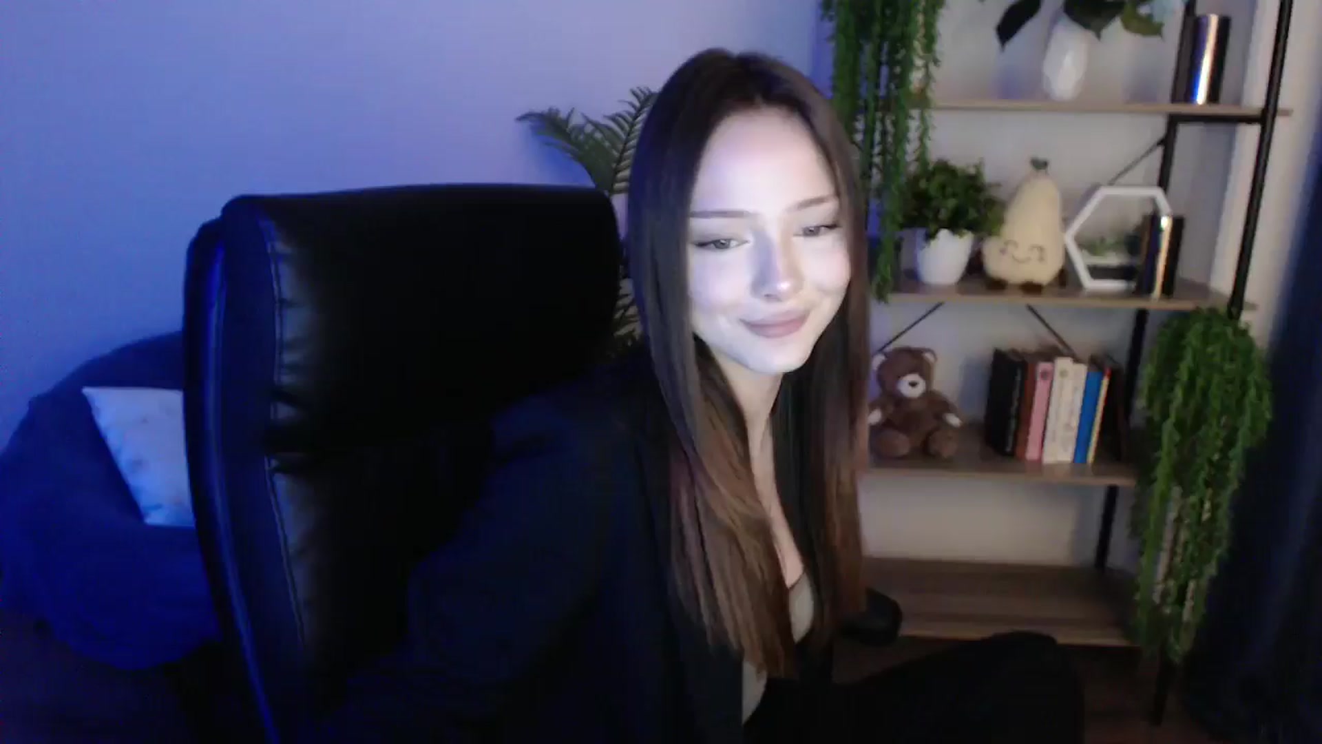 Gallery image thumbnail from KateManelli's myfreecams stream on, 02/11/2025, 13:55 image 15 of 20