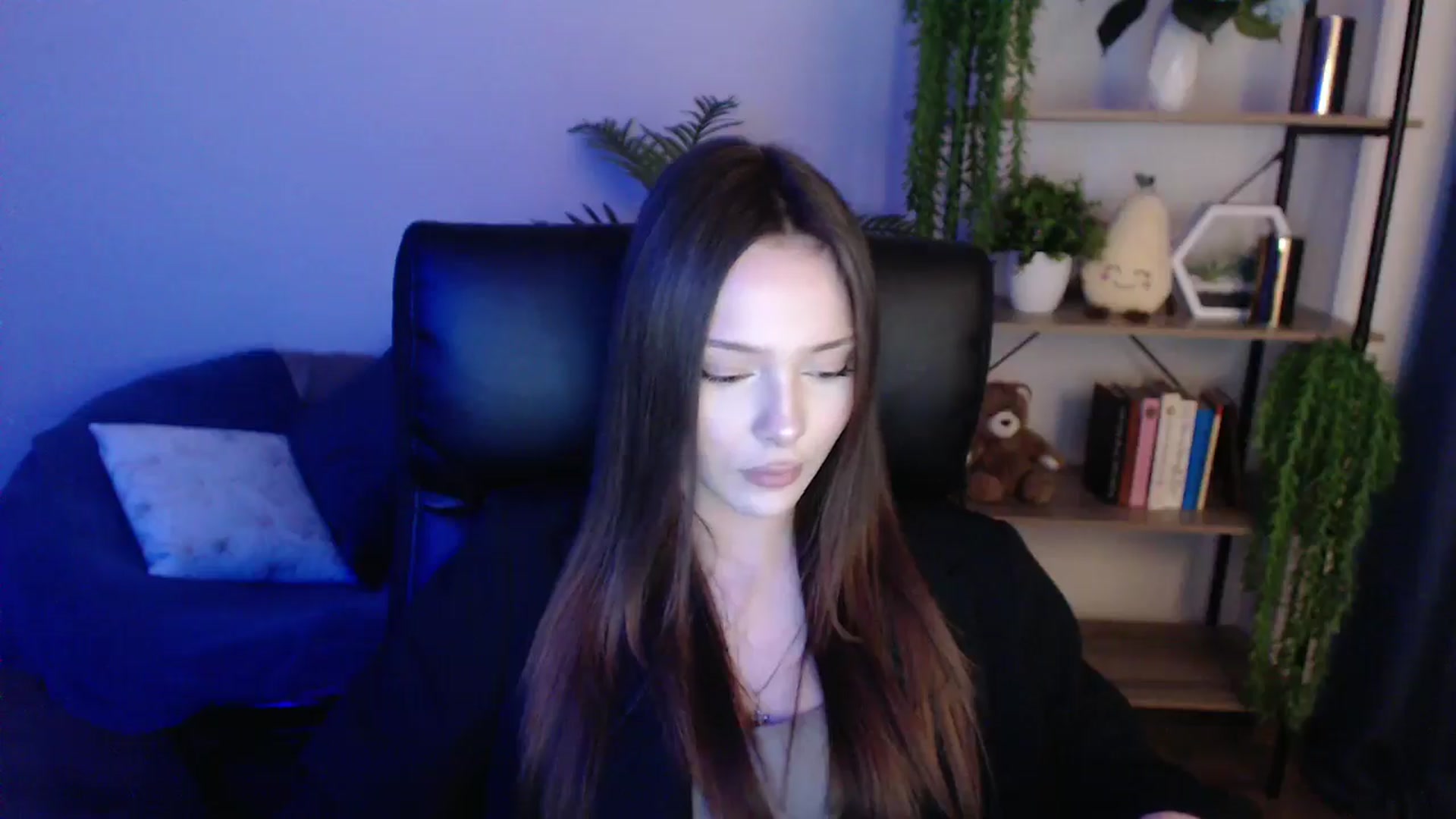 Gallery image thumbnail from KateManelli's myfreecams stream on, 02/11/2025, 14:21 image 10 of 20