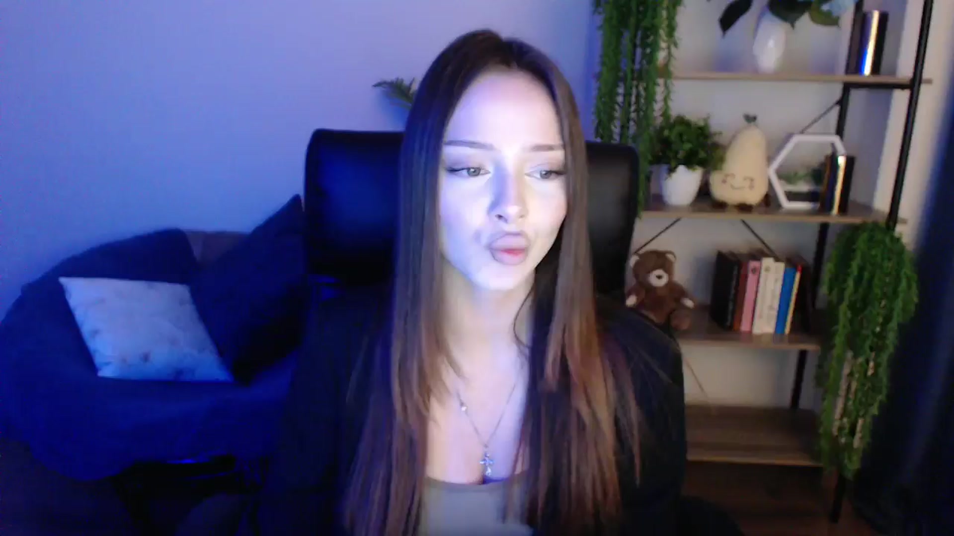 Gallery image thumbnail from KateManelli's myfreecams stream on, 02/11/2025, 14:56 image 19 of 20