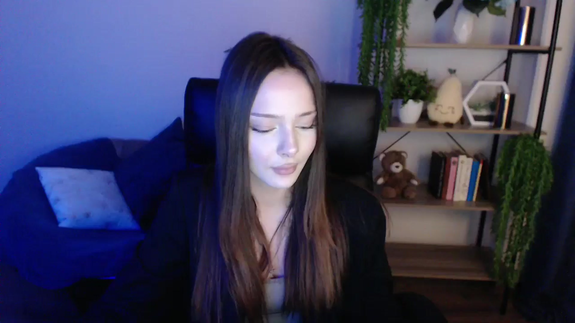 Gallery image thumbnail from KateManelli's myfreecams stream on, 02/11/2025, 14:56 image 8 of 20