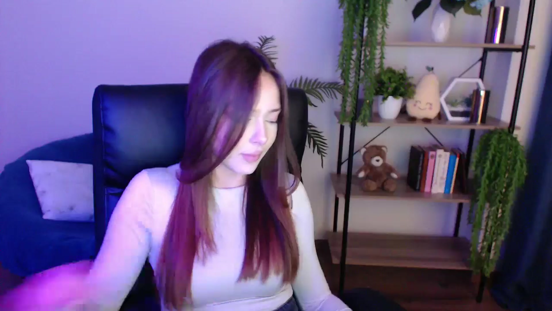 Gallery image thumbnail from KateManelli's myfreecams stream on, 02/14/2025, 09:24 image 7 of 20