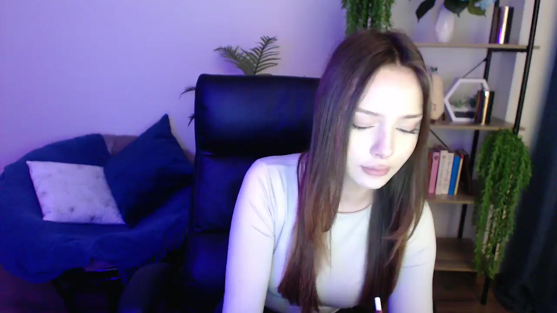 Gallery image thumbnail from KateManelli's myfreecams stream on, 02/14/2025, 09:24 image 13 of 20