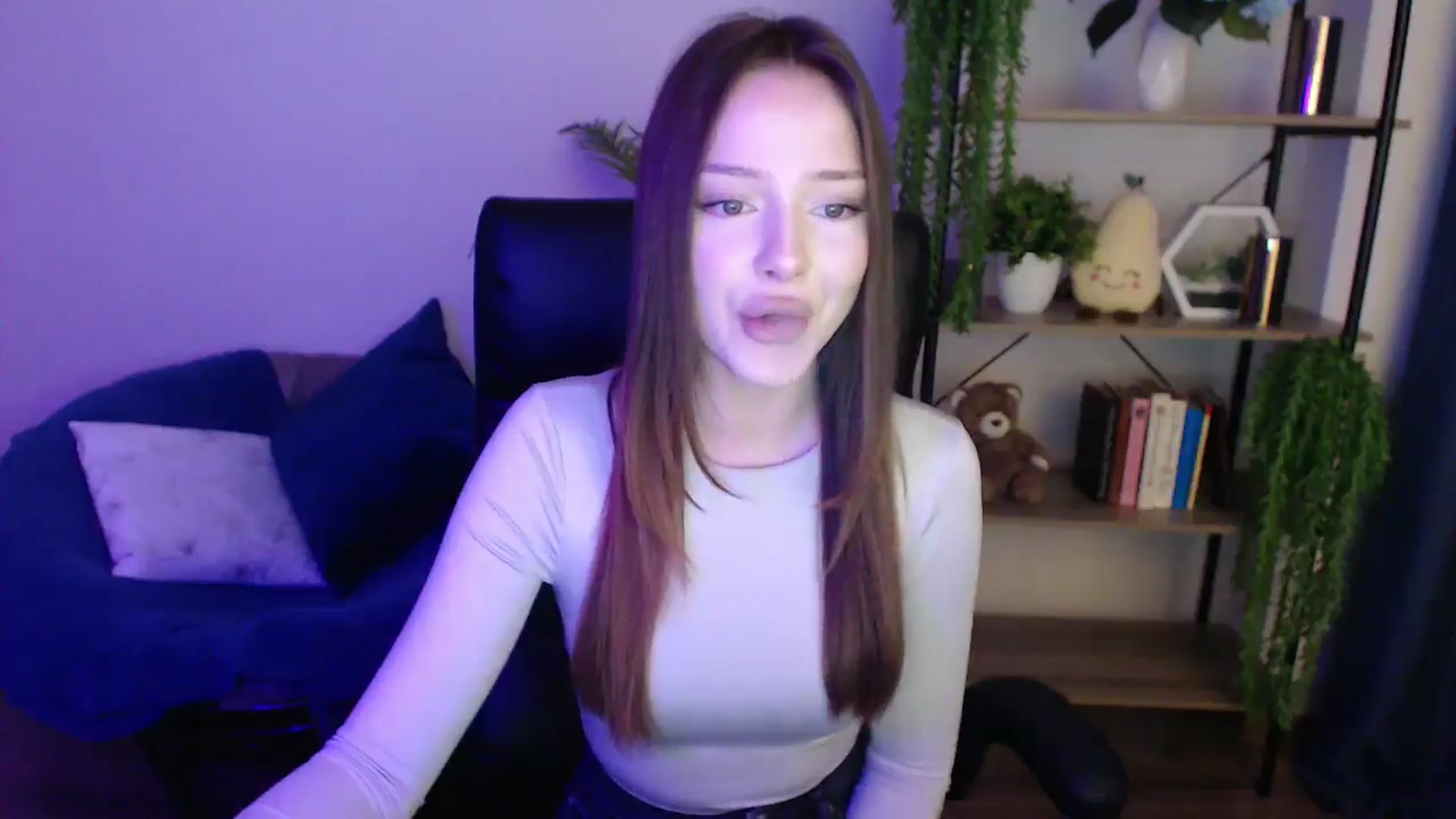 Gallery image thumbnail from KateManelli's myfreecams stream on, 02/14/2025, 09:24 image 18 of 20