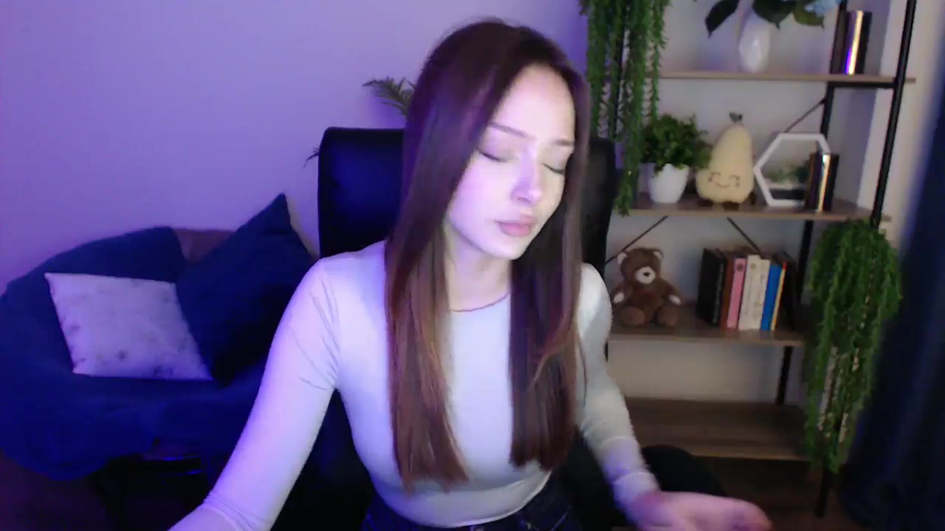 Gallery image thumbnail from KateManelli's myfreecams stream on, 02/14/2025, 09:24 image 11 of 20