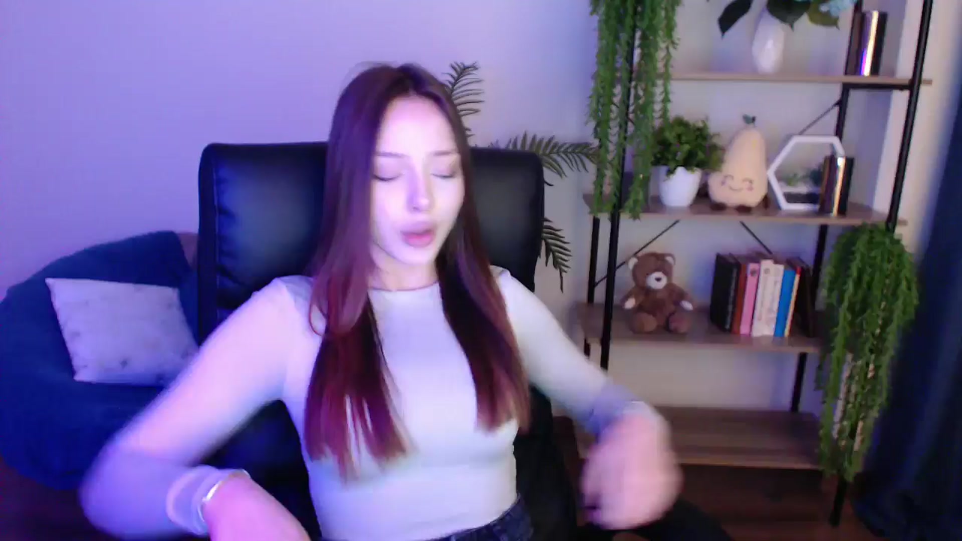 Gallery image thumbnail from KateManelli's myfreecams stream on, 02/14/2025, 09:24 image 9 of 20