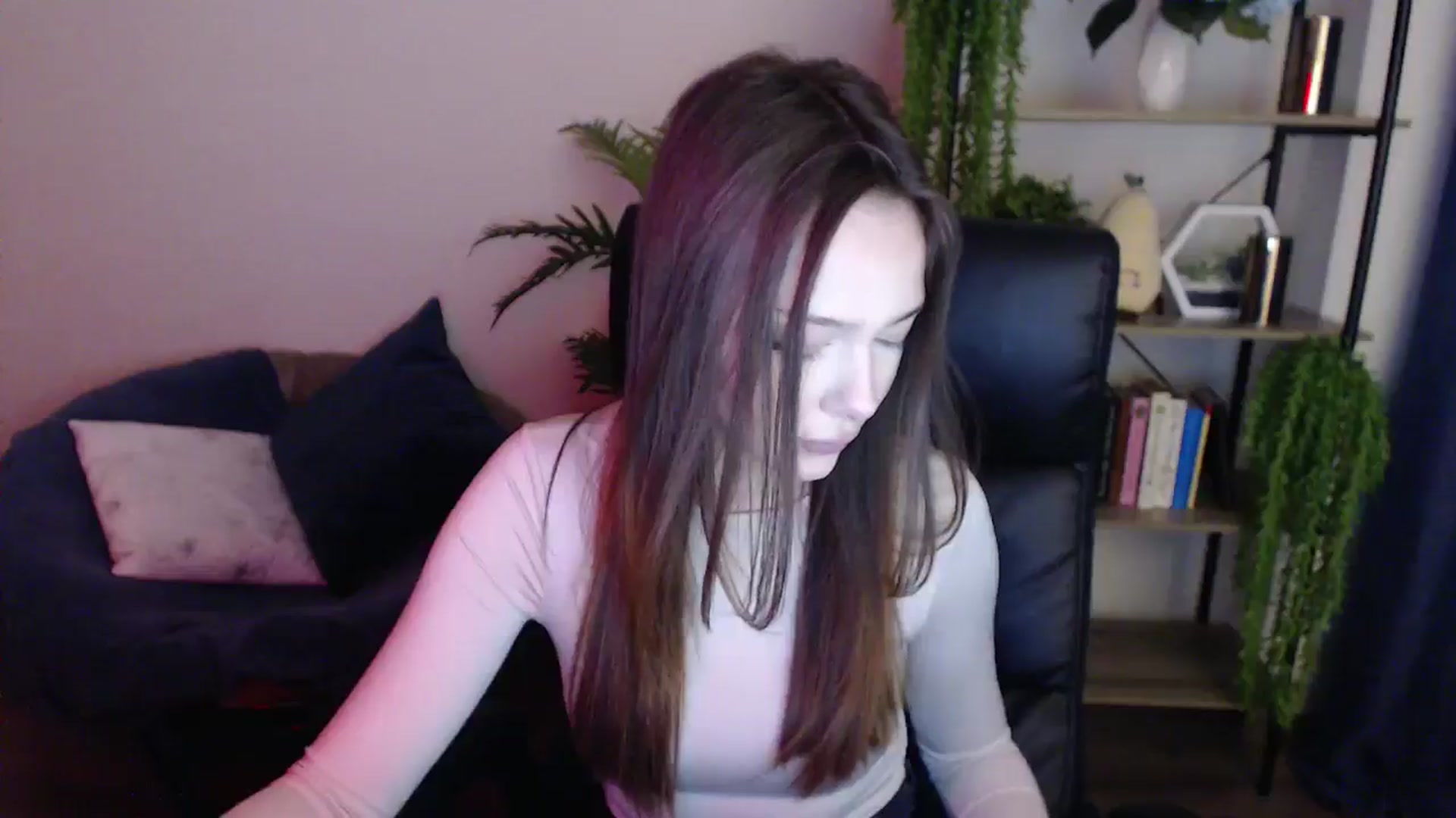 Gallery image thumbnail from KateManelli's myfreecams stream on, 02/14/2025, 12:11 image 4 of 20
