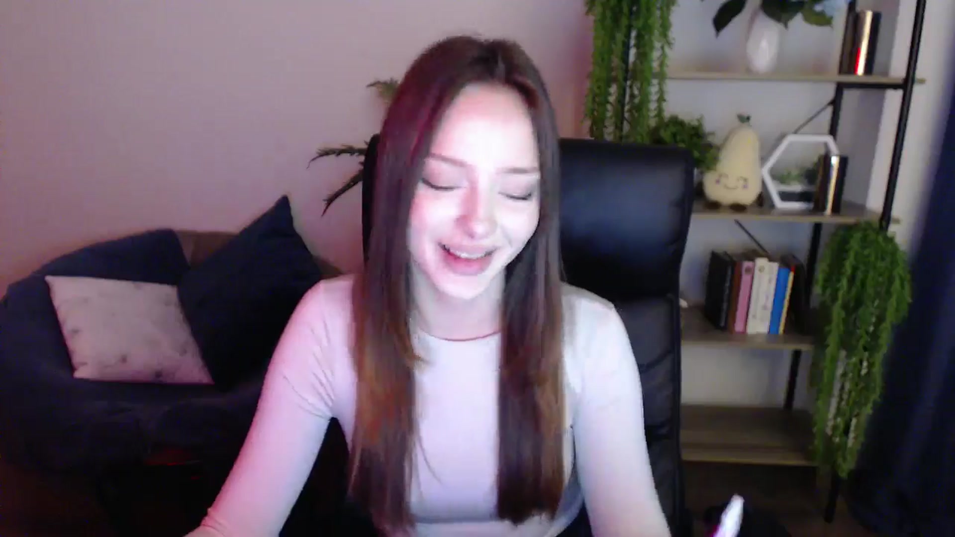 Gallery image thumbnail from KateManelli's myfreecams stream on, 02/14/2025, 12:11 image 3 of 20