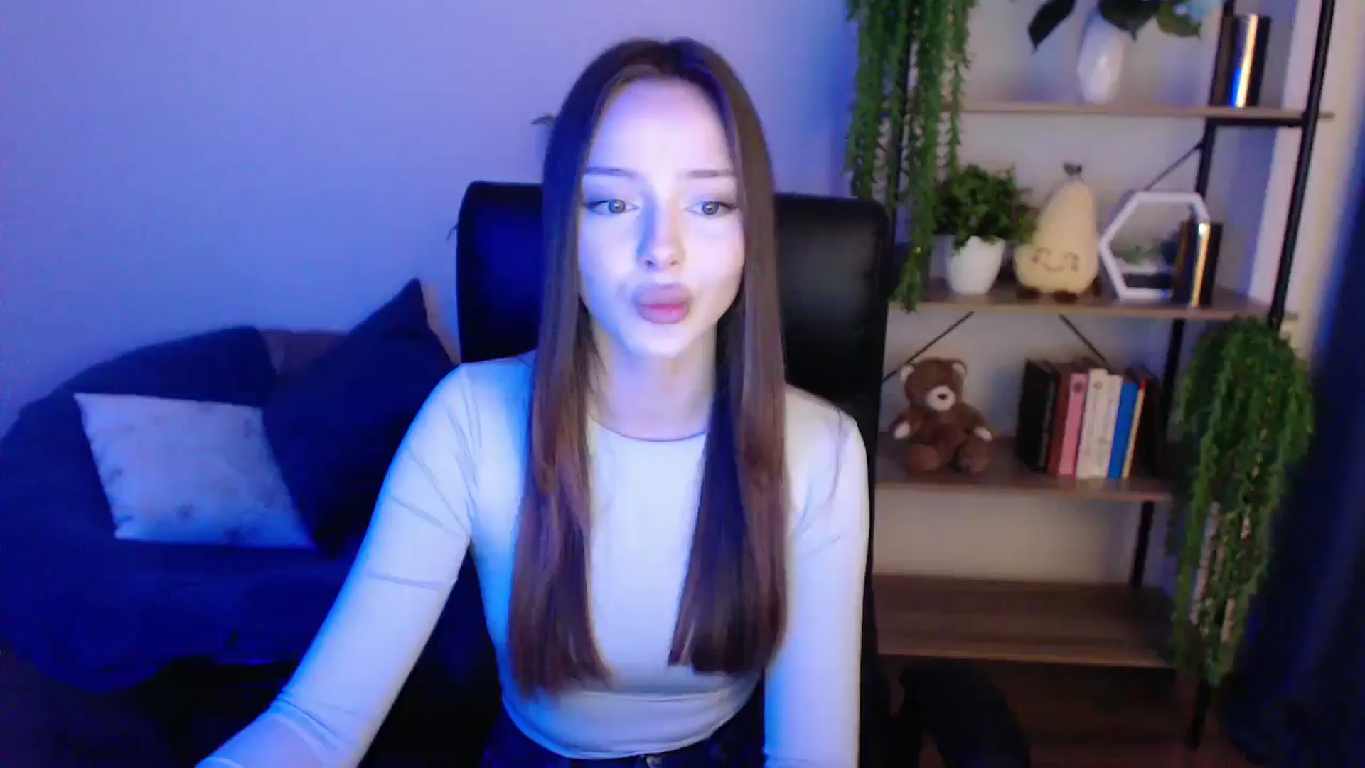 Gallery image thumbnail from KateManelli's myfreecams stream on, 02/14/2025, 12:53 image 1 of 20