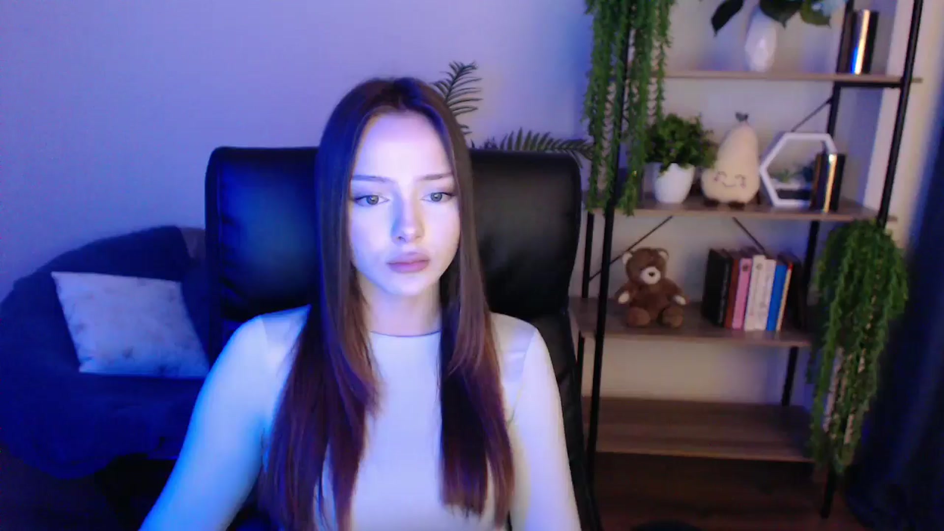 Gallery image thumbnail from KateManelli's myfreecams stream on, 02/14/2025, 12:53 image 14 of 20