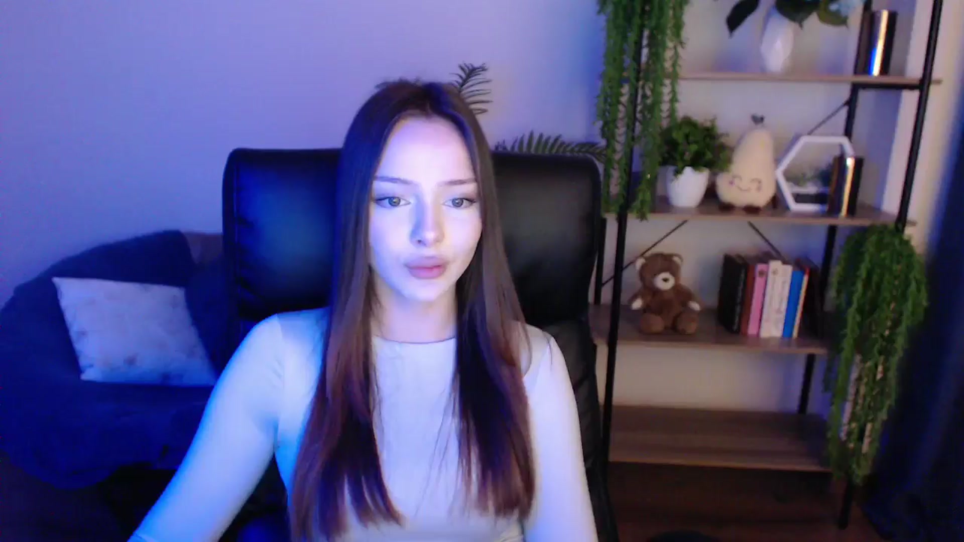 Gallery image thumbnail from KateManelli's myfreecams stream on, 02/14/2025, 12:53 image 3 of 20