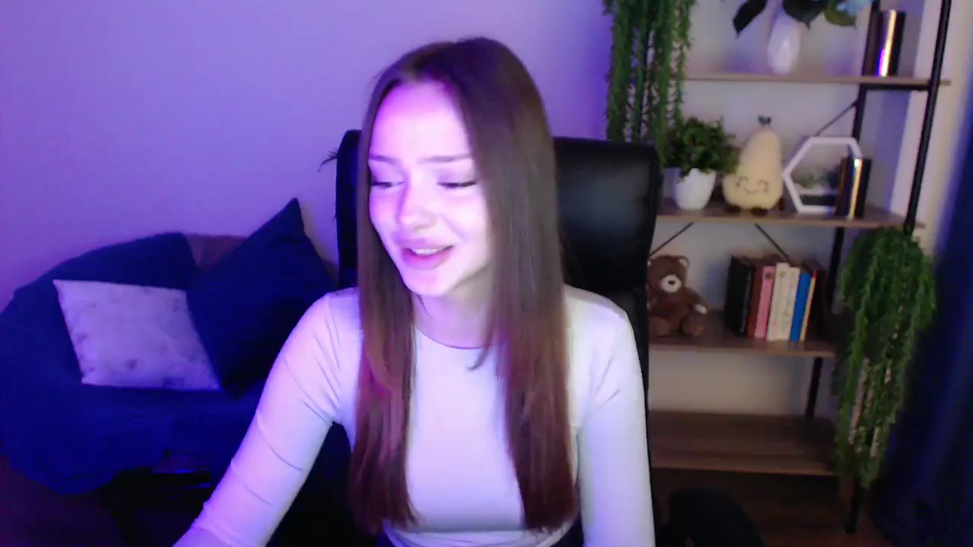 Gallery image thumbnail from KateManelli's myfreecams stream on, 02/14/2025, 14:24 image 2 of 20