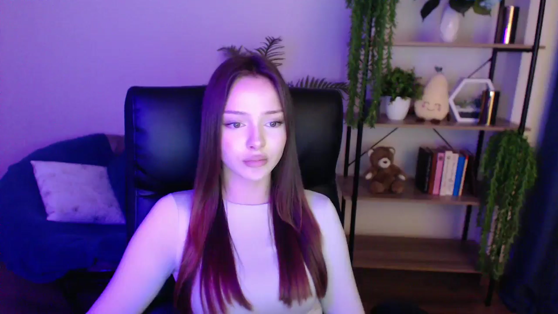 Gallery image thumbnail from KateManelli's myfreecams stream on, 02/14/2025, 14:24 image 10 of 20