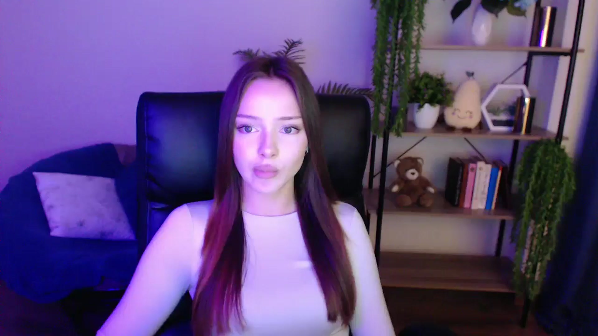 Gallery image thumbnail from KateManelli's myfreecams stream on, 02/14/2025, 14:24 image 6 of 20