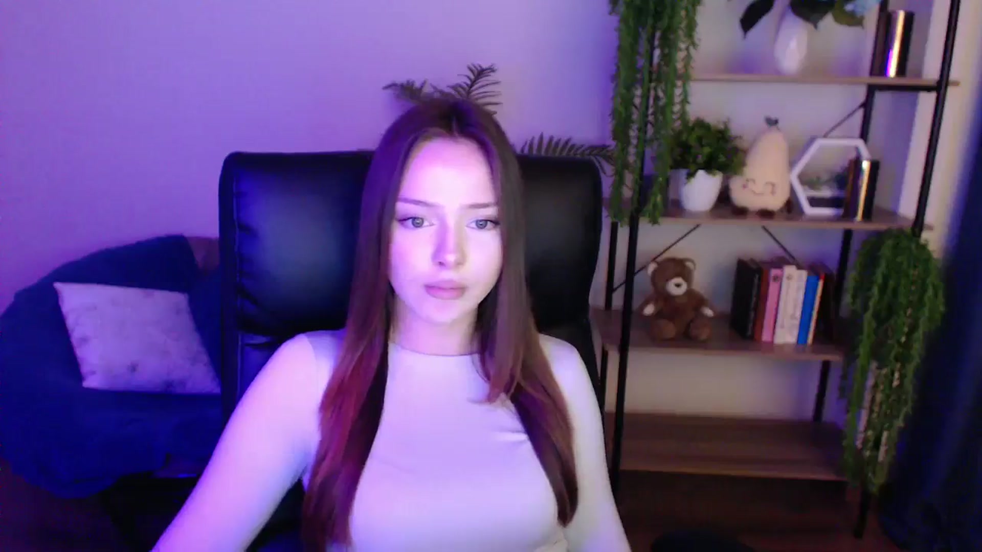 Gallery image thumbnail from KateManelli's myfreecams stream on, 02/14/2025, 14:24 image 16 of 20