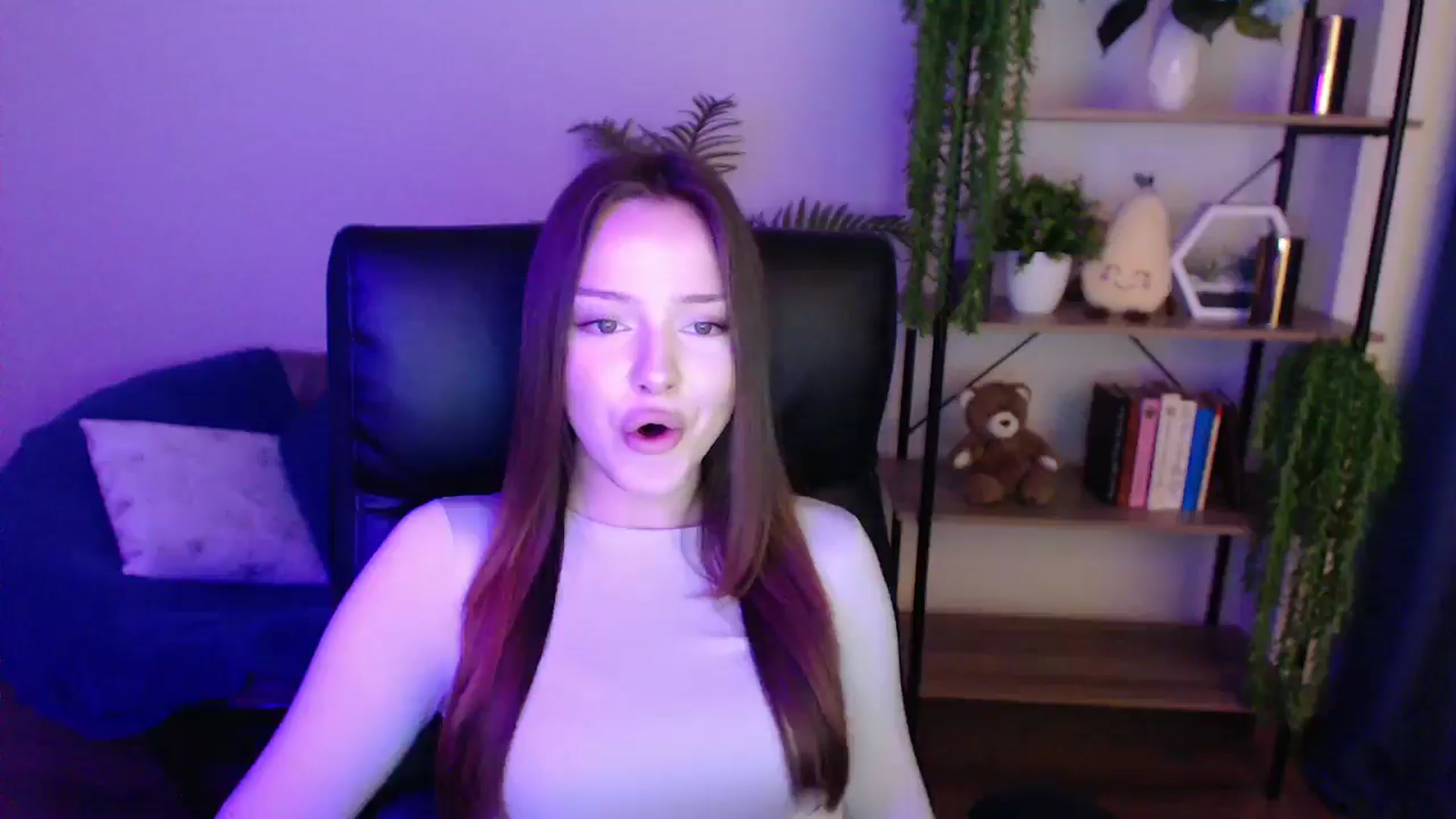 Gallery image thumbnail from KateManelli's myfreecams stream on, 02/14/2025, 14:24 image 17 of 20