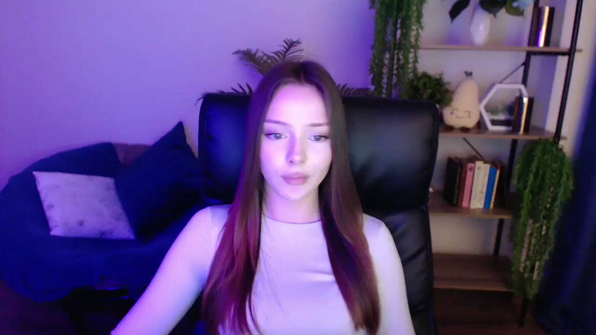 Gallery image thumbnail from KateManelli's myfreecams stream on, 02/14/2025, 14:48 image 10 of 20