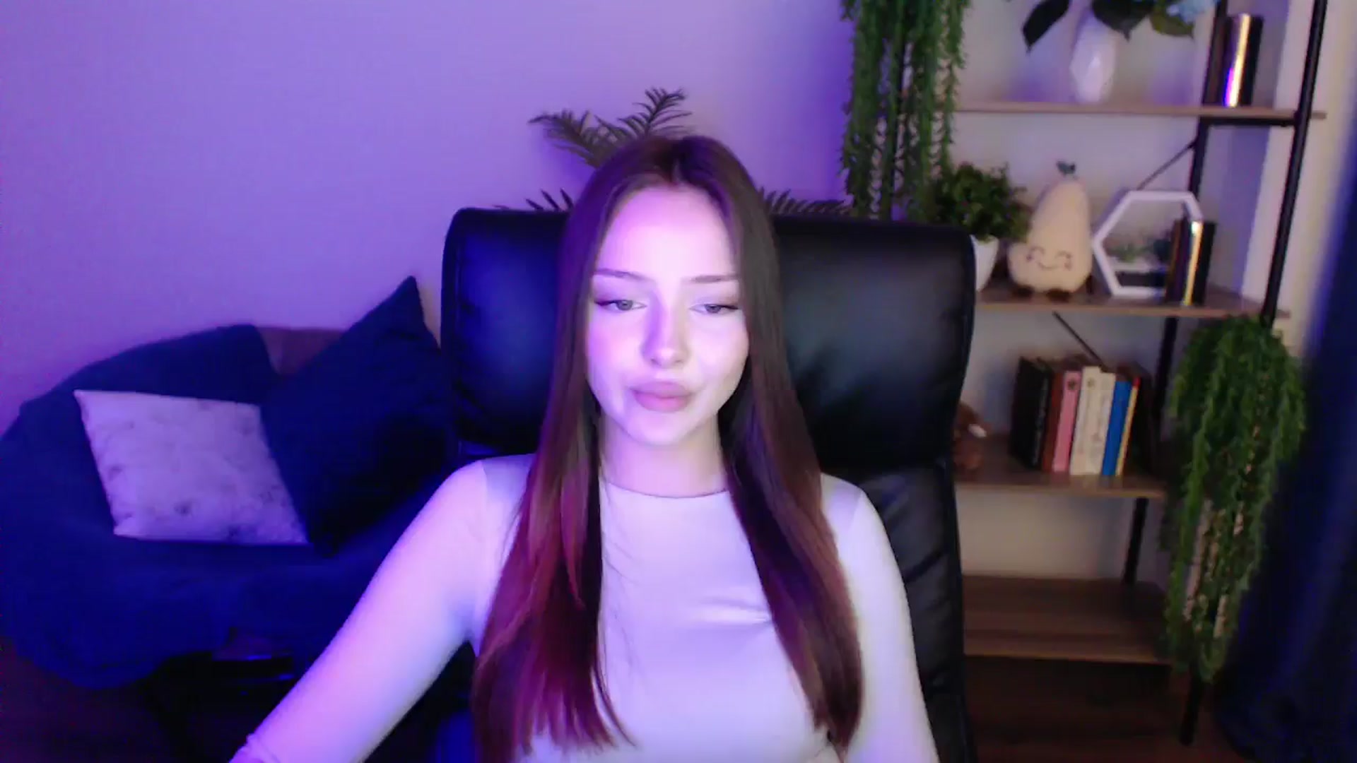 Gallery image thumbnail from KateManelli's myfreecams stream on, 02/14/2025, 14:48 image 6 of 20