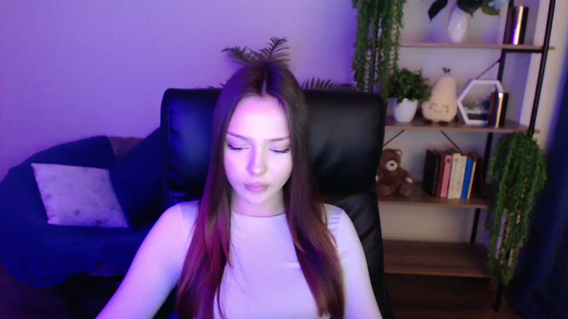 Gallery image thumbnail from KateManelli's myfreecams stream on, 02/14/2025, 14:48 image 14 of 20