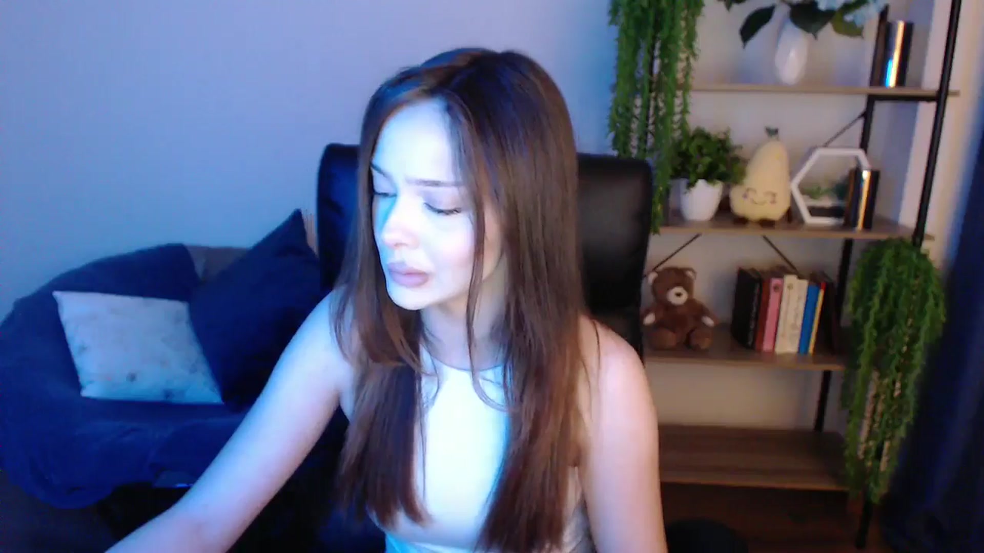 Gallery image thumbnail from KateManelli's myfreecams stream on, 02/15/2025, 10:46 image 7 of 20