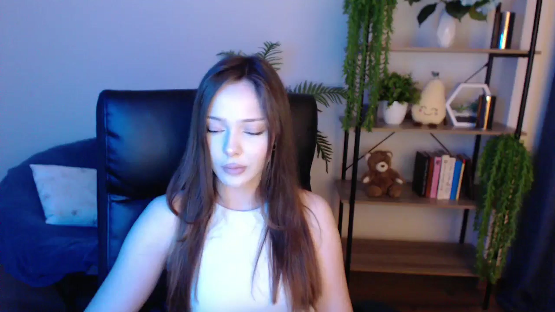 Gallery image thumbnail from KateManelli's myfreecams stream on, 02/15/2025, 10:46 image 14 of 20