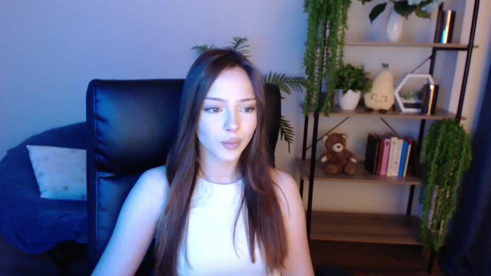 Gallery image thumbnail from KateManelli's myfreecams stream on, 02/15/2025, 10:46 image 13 of 20