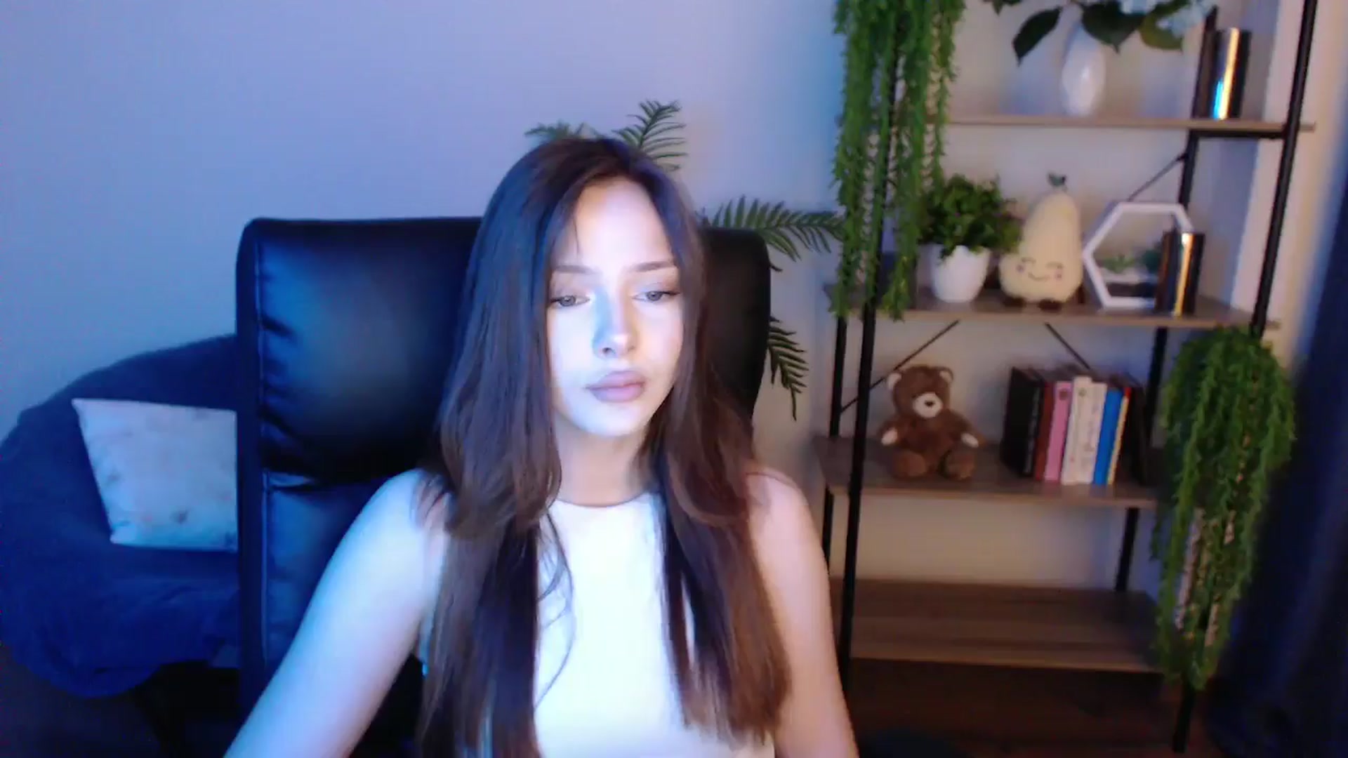 Gallery image thumbnail from KateManelli's myfreecams stream on, 02/15/2025, 10:46 image 18 of 20