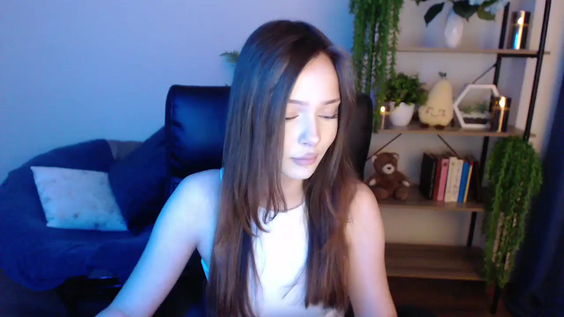 Gallery image thumbnail from KateManelli's myfreecams stream on, 02/15/2025, 11:09 image 12 of 20